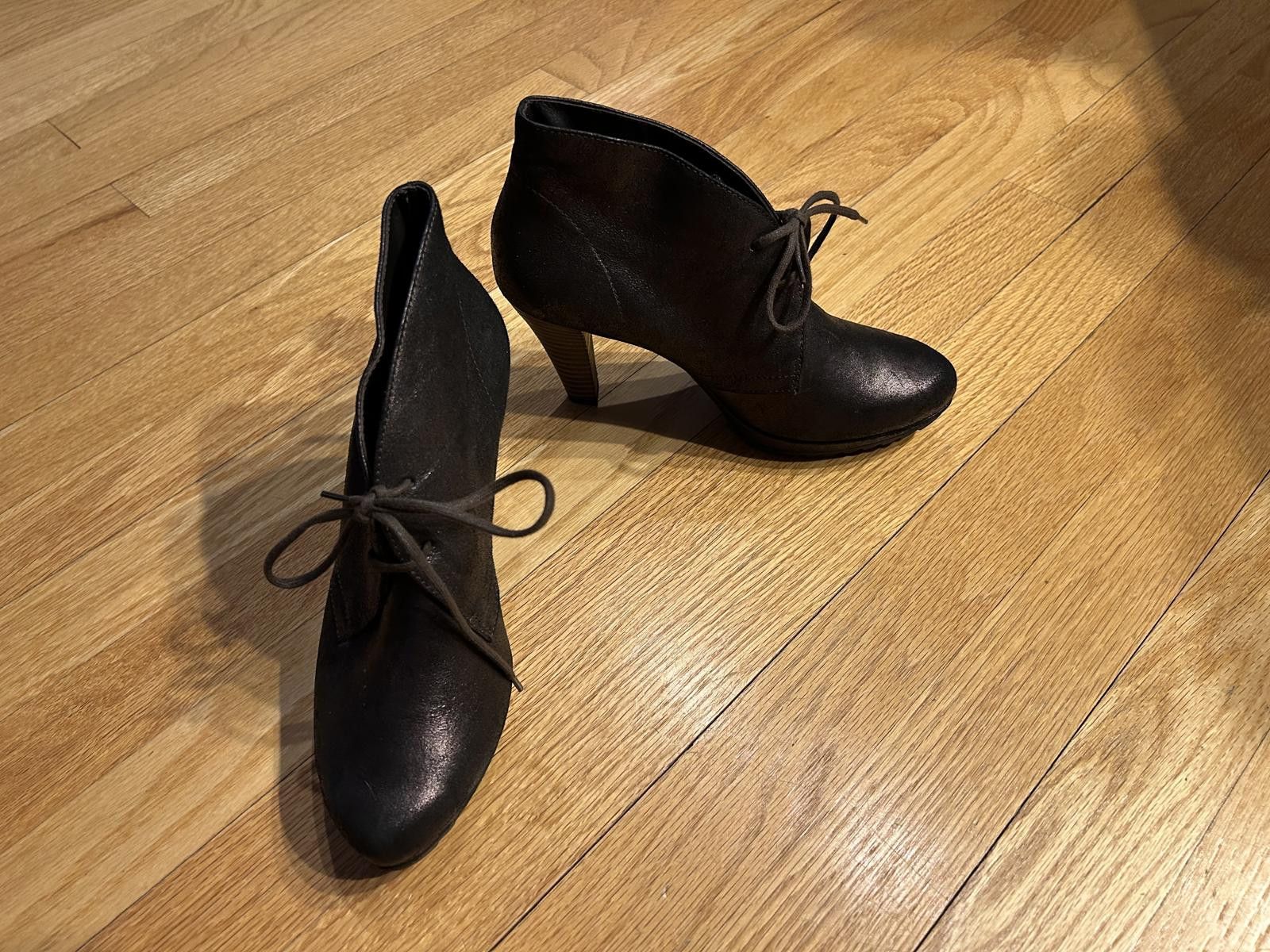 NEW PAUL GREEN Ankle Boots Booties Platform Sz. 6 US