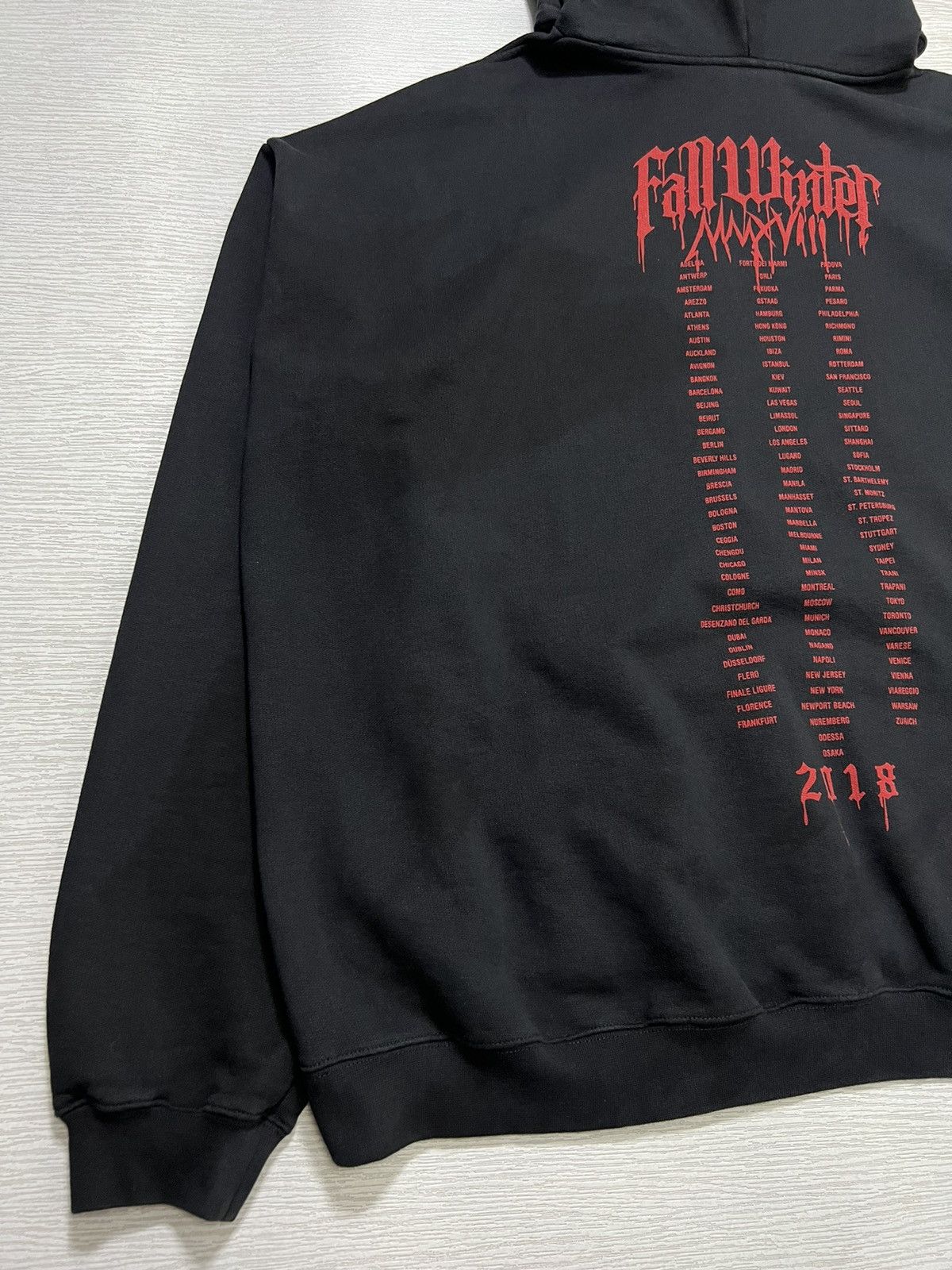 Vetements Vetements - F/W 18 - Metal Tour Hoodie Size US L / EU 52-54 / 3 - 13 Thumbnail