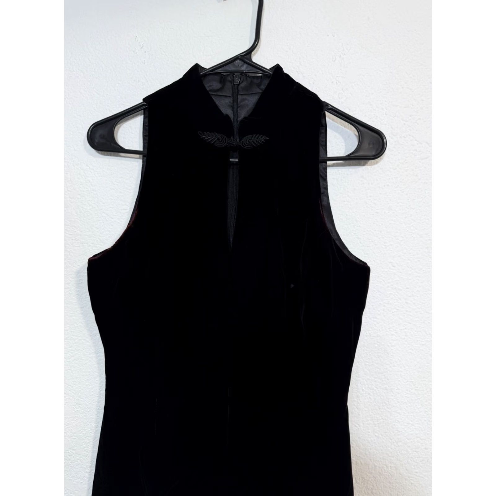 Velvet VINTAGE Yves Cossette Depeche Mode Black Velvet Maxi Gown Long Dress Sleeveless Halter Embroidered Slit Zipper Nightwear? Size S / US 4 / IT 40 - 4 Thumbnail