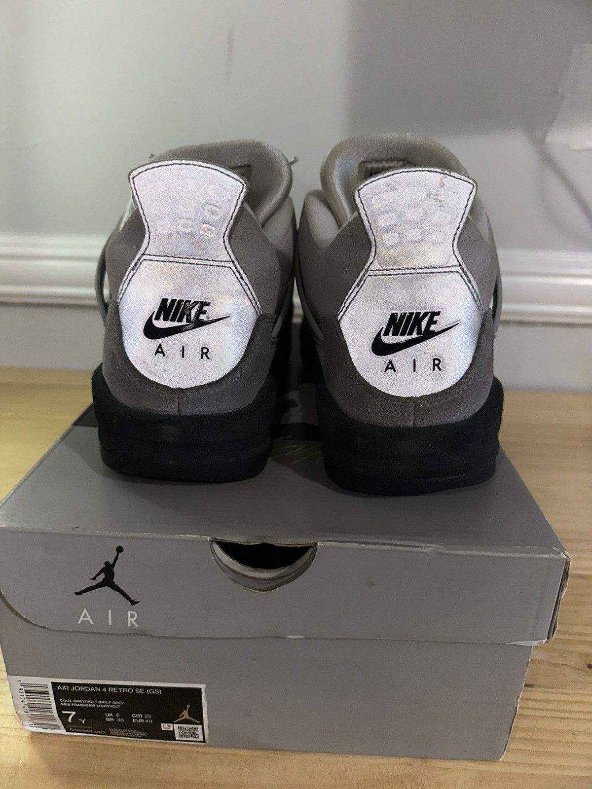 Jordan Brand Jordan 4 SE 95 neon Size US 7 / EU 40 - 4 Thumbnail