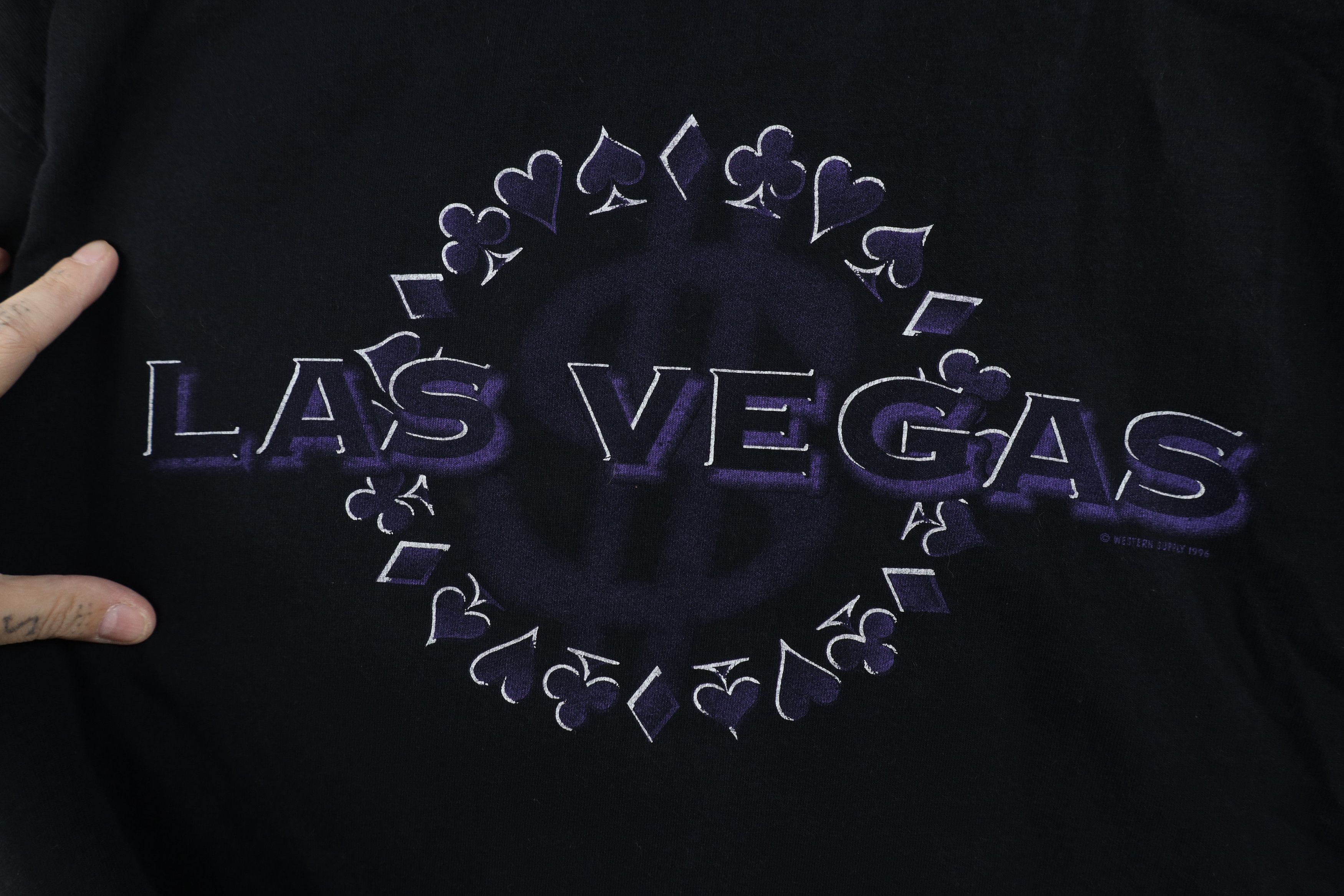 Vintage Vintage 90s Streetwear Las Vegas Money Cards T-Shirt USA Size US XL / EU 56 / 4 - 4 Thumbnail