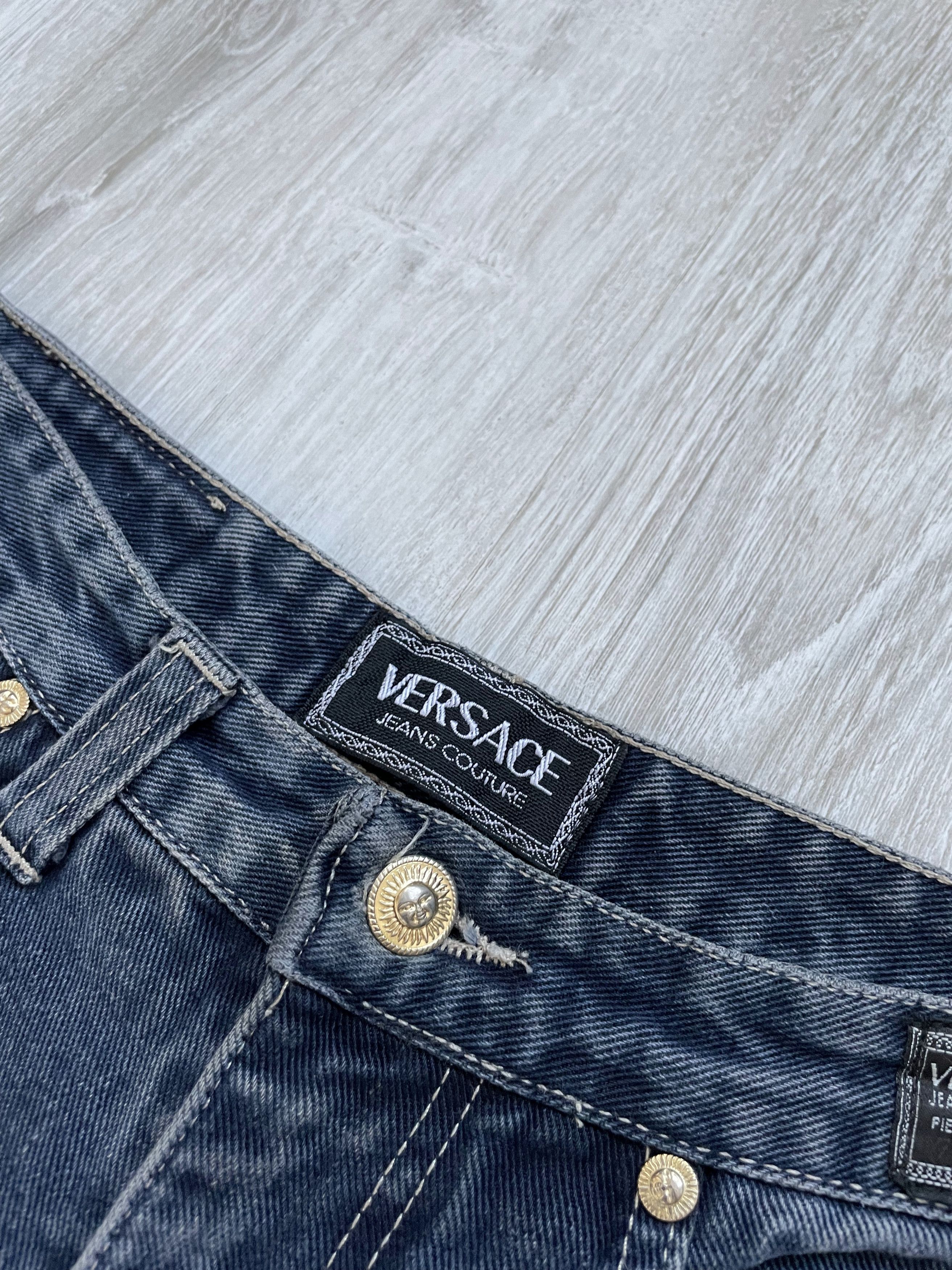 Versace Vintage 90s Versace Jeans Couture Blue Denim Made in Italy Size 28" / US 6 / IT 42 - 7 Thumbnail