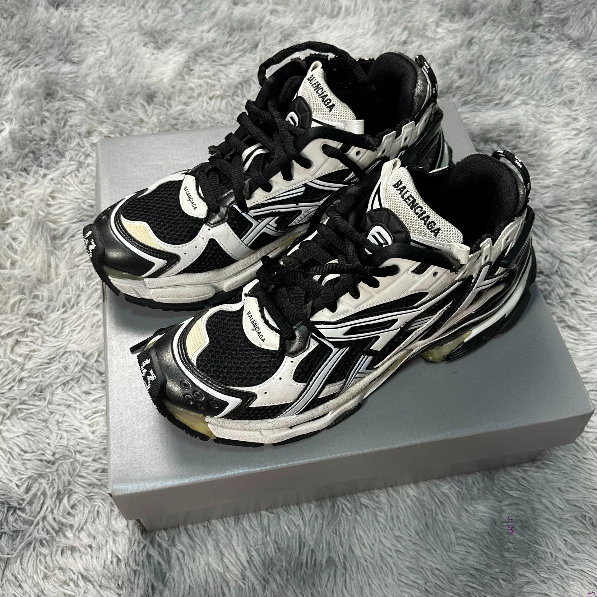 Balenciaga Balenciaga Black Shoes Low Top Size US 10 / EU 43 - 1 Thumbnail