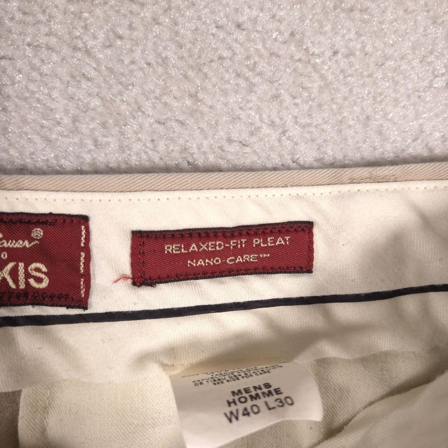 Eddie Bauer Eddie Bauer Khakis Chino Pants Mens 40x29 Beige Relaxed Fit Pleated Cuffed Vintage No Size US 40 / EU 56 - 5 Thumbnail