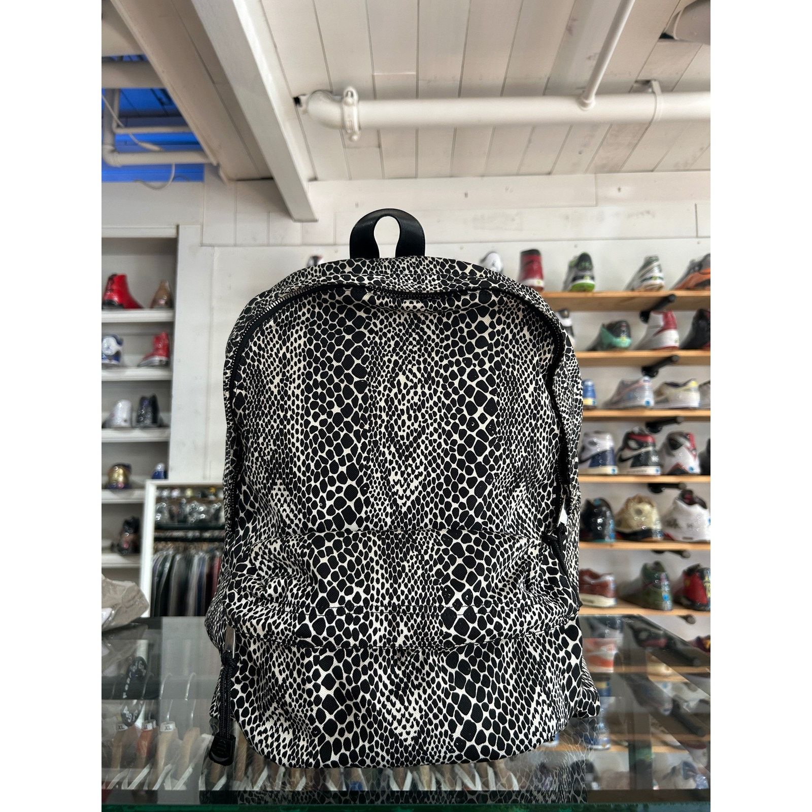 CELINE SYNTHETIC BLACK BACKPACK PREOWNED
