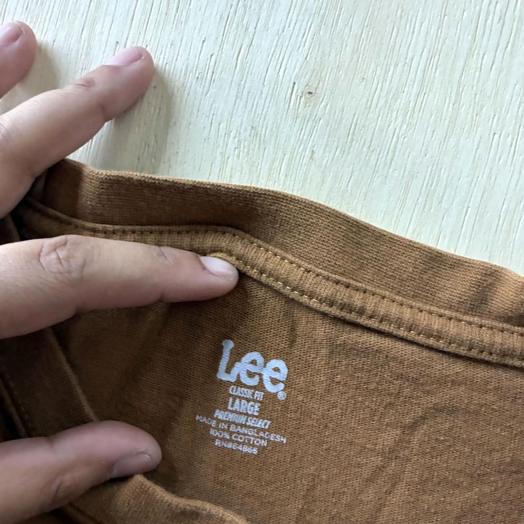 Lee Lee Shirt Mens Large Brown Classic Fit Pocket Logo Long Sleeve Tee T-Shirt Size US L / EU 52-54 / 3 - 3 Thumbnail