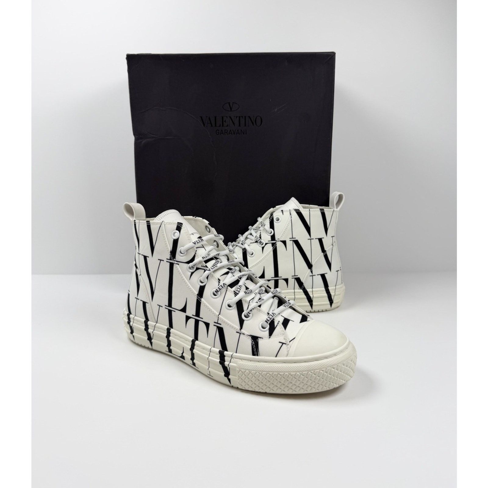Valentino Size 40EU/7US - Valentino VLTN High Top White Sneakers Size US 7 / EU 40 - 2 Thumbnail