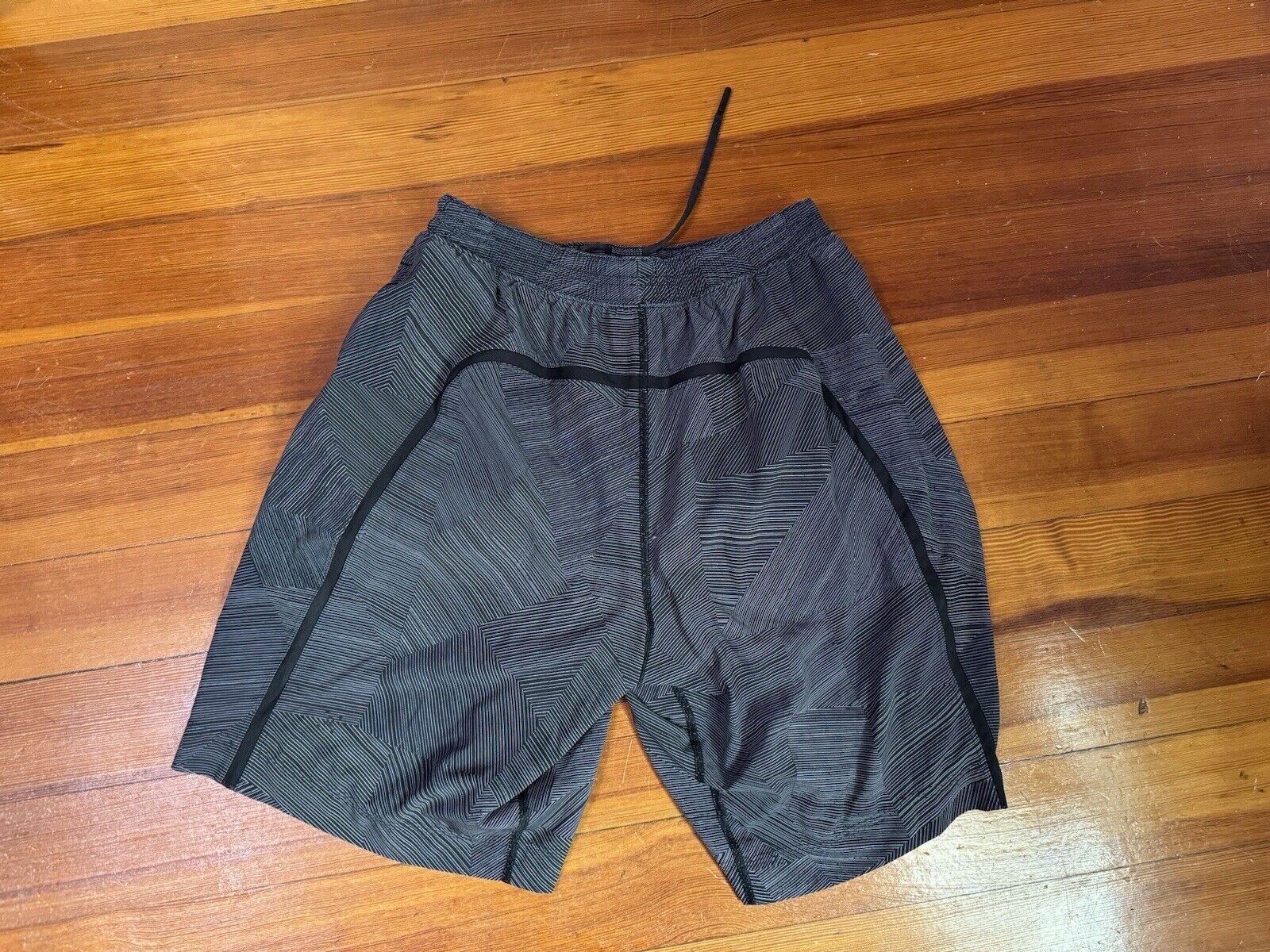 Lululemon Lululemon Pace Breaker Shorts Lined 9" Etch Light Cast Black Size US 30 / EU 46 - 3 Thumbnail