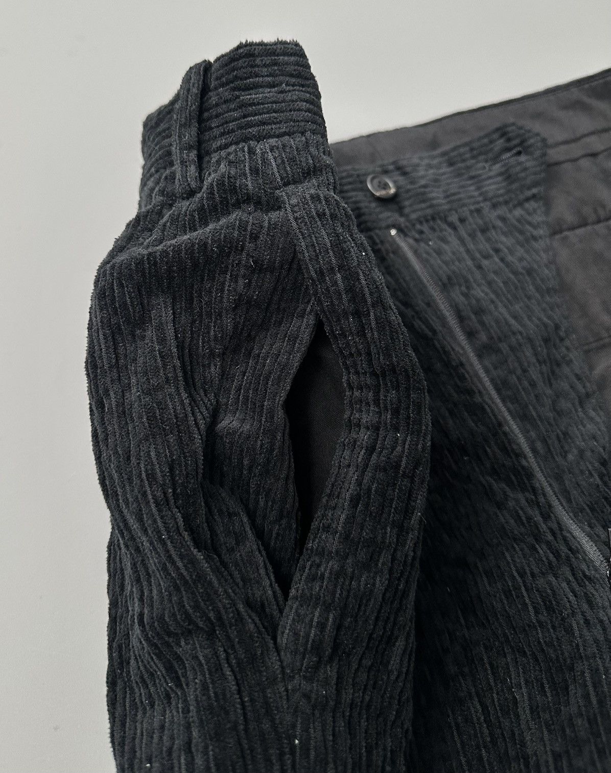 Issey Miyake Issey Miyake - Velour Cord Black Trouser - Men’s Size US 34 / EU 50 - 8 Thumbnail