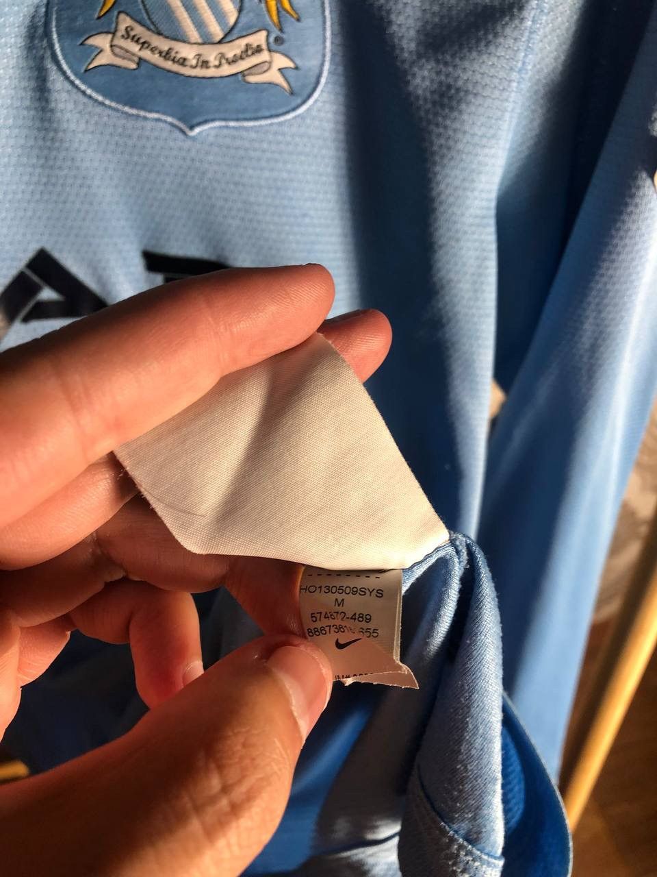 Nike VINTAGE NIKE FC MANCHESTER CITY ENGLAND SOCCER JERSEY RETRO Size US S / EU 44-46 / 1 - 9 Thumbnail