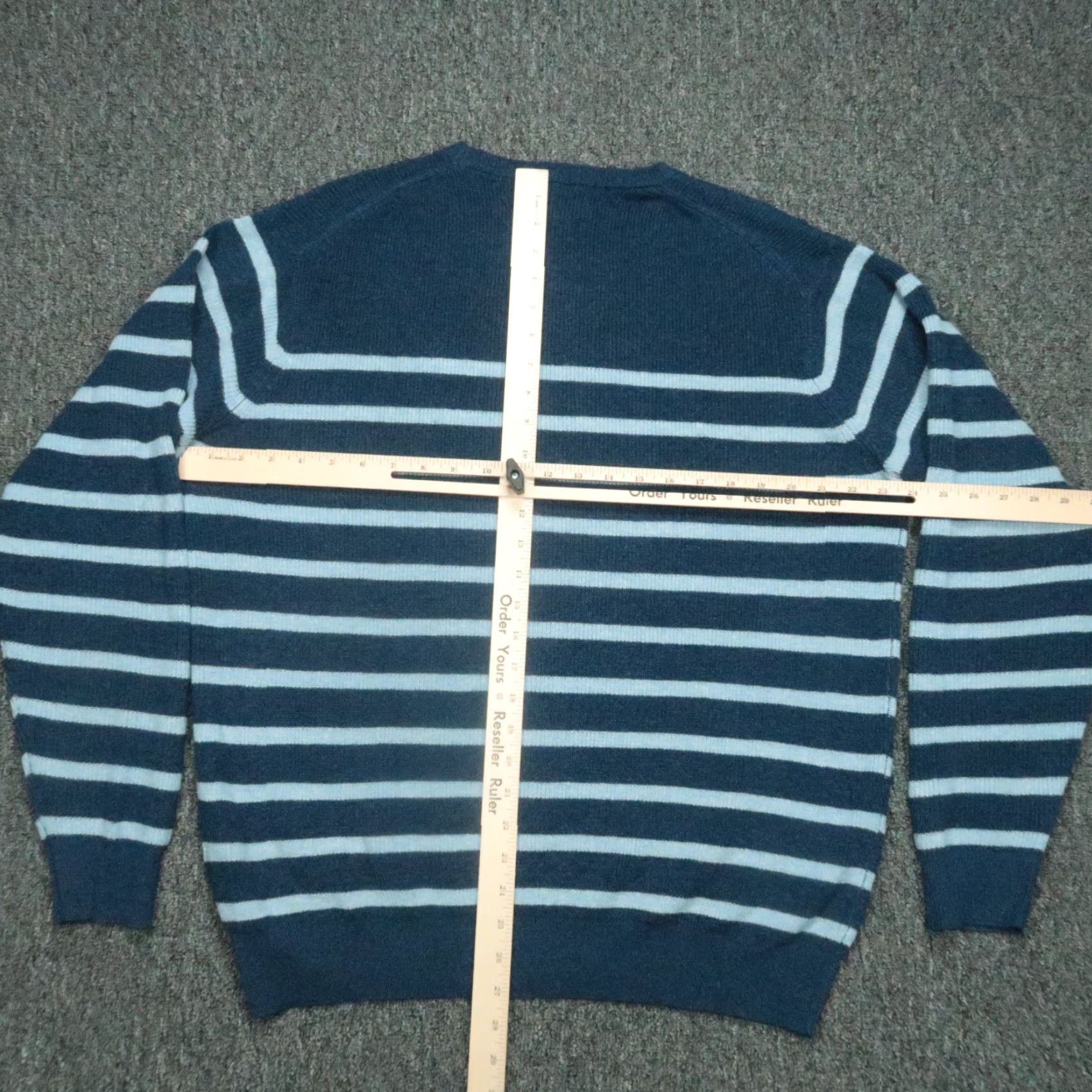 Peter Millar **Peter Millar Men's XL Blue Linen Wool Striped Crewneck Sweater** User: Peter Millar Men's XL Blue Linen Wool Striped Crewneck Sweater Size US XL / EU 56 / 4 - 4 Thumbnail