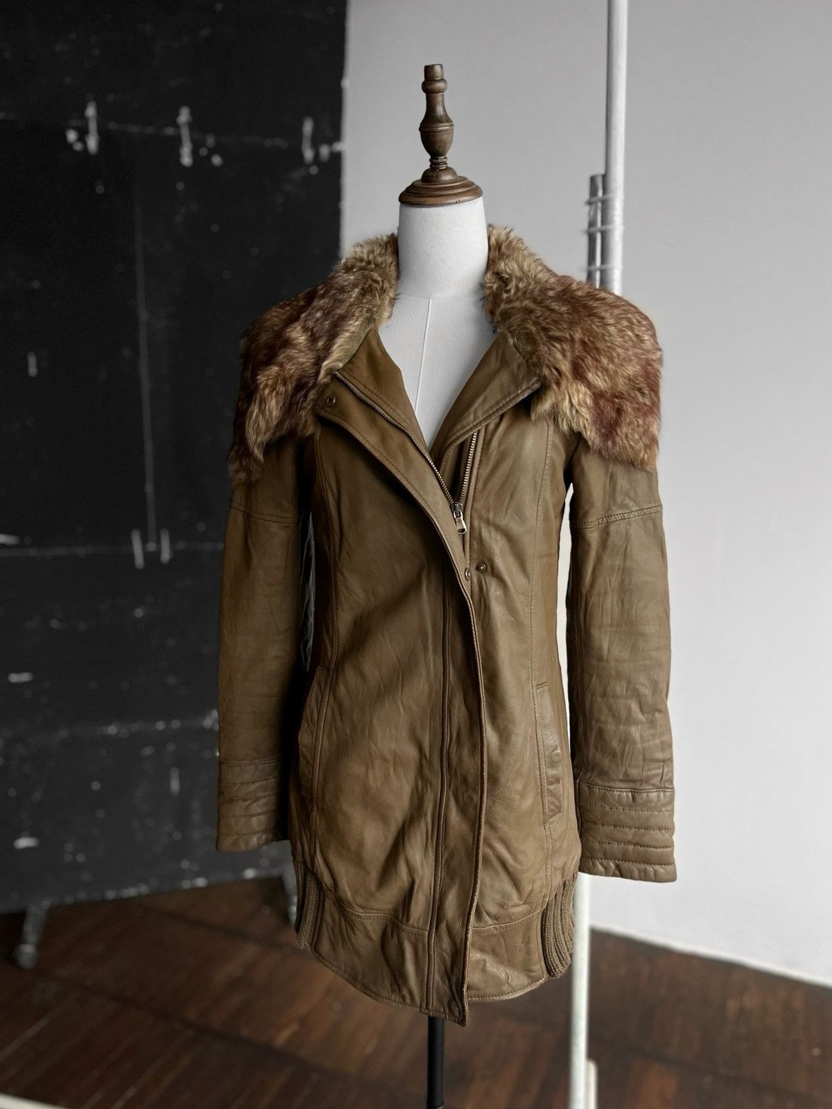 Leather × Patrizia Pepe Patrizia Pepe Lamb Leather Coat Jacket Sheepskin Fur Collar Size S / US 4 / IT 40 - 1 Thumbnail
