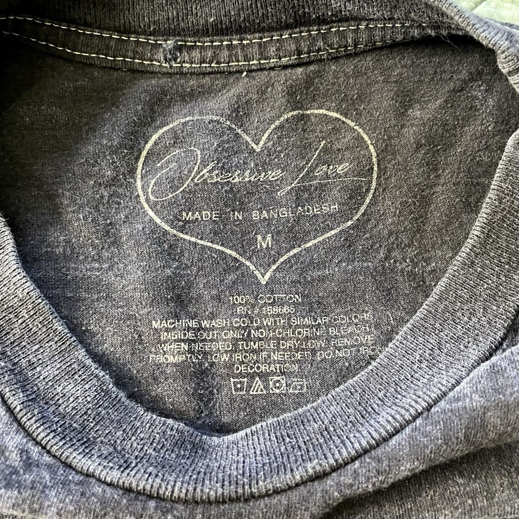 Vintage Obsessive Love Blue Short Sleeve Graphic Tee Sz M Follow Your Dreams Graphic Print Shirt Womens Regular, 100% Cotton, VINTAGE: No Size 32" / US 10 / IT 46 - 5 Thumbnail