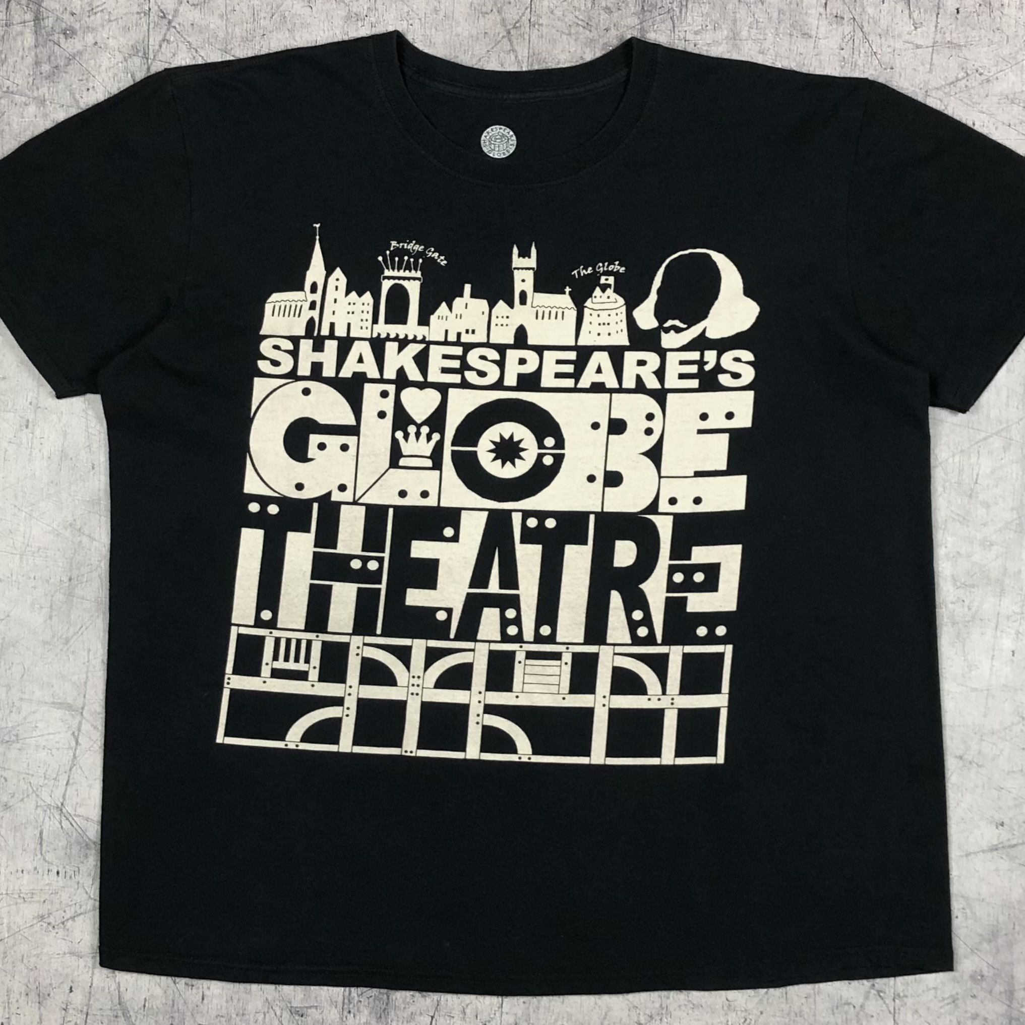 Globe SK8 Globe Shakespeare’s Theatre Tee Size US XL / EU 56 / 4 - 1 Thumbnail
