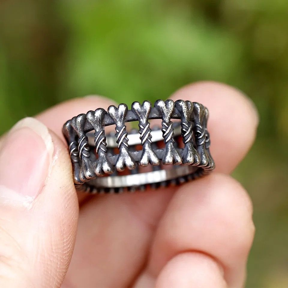 Jewelry × Vintage Retro Goth Bone Ring Size ONE SIZE - 3 Thumbnail