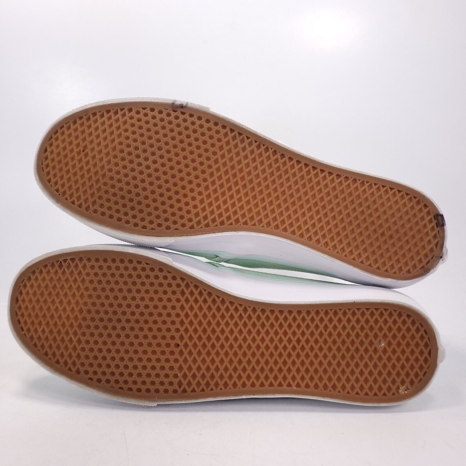 Vans Vans Off the Wall Shoe Womens Size 10 721356 Green White Size US 10 / IT 40 - 7 Thumbnail