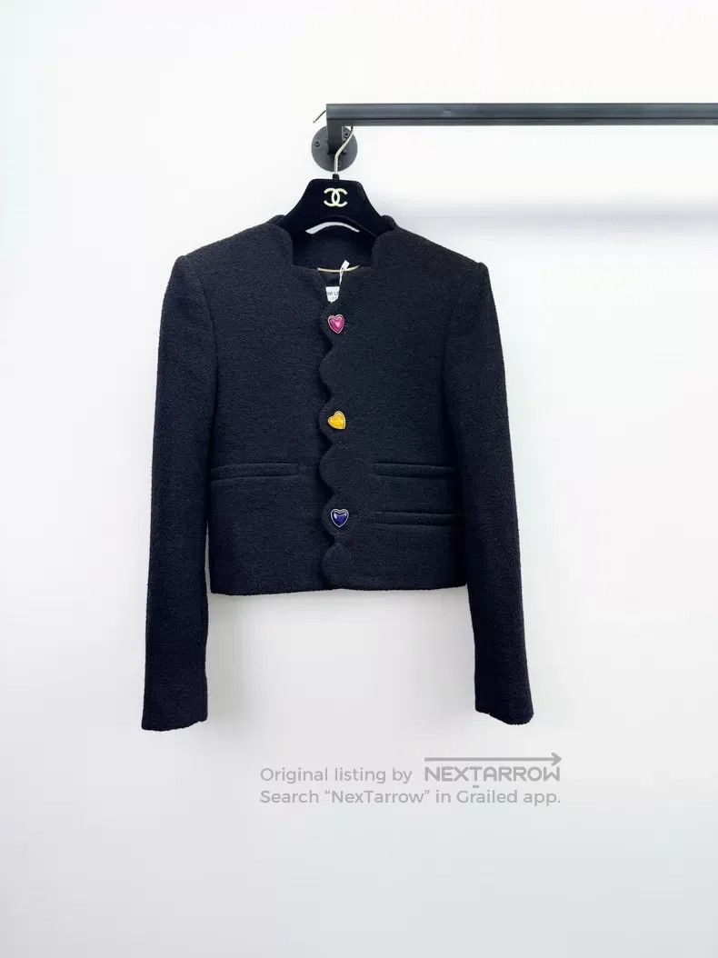 Saint Laurent Paris Saint Laurent Paris Heart Button Coat i Size XS / US 0-2 / IT 36-38 - 1 Thumbnail