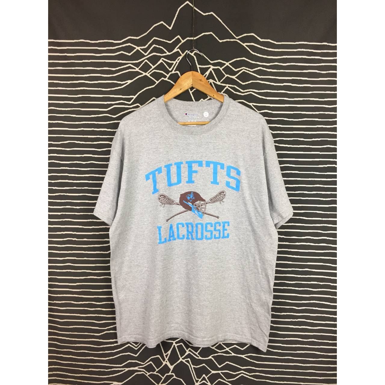 Champion Champion Authentic Tufts Lacrosse Spell Out Logo Tee Size US XL / EU 56 / 4 - 2 Thumbnail