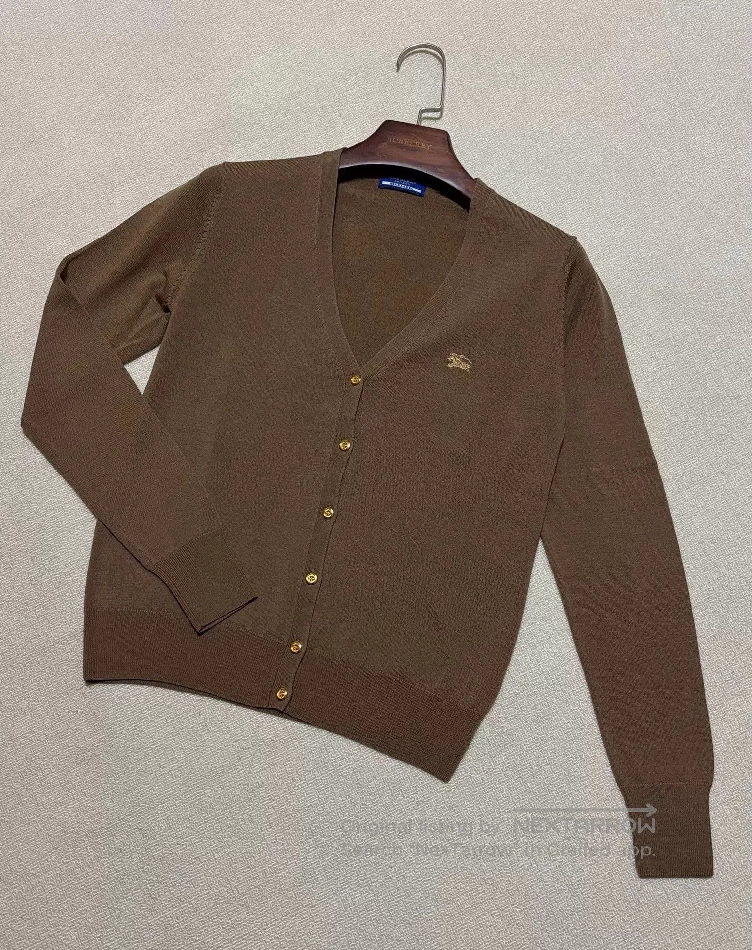 Burberry Burberry Women's Merino Wool Knit Sweater. Size M / US 6-8 / IT 42-44 - 2 Thumbnail