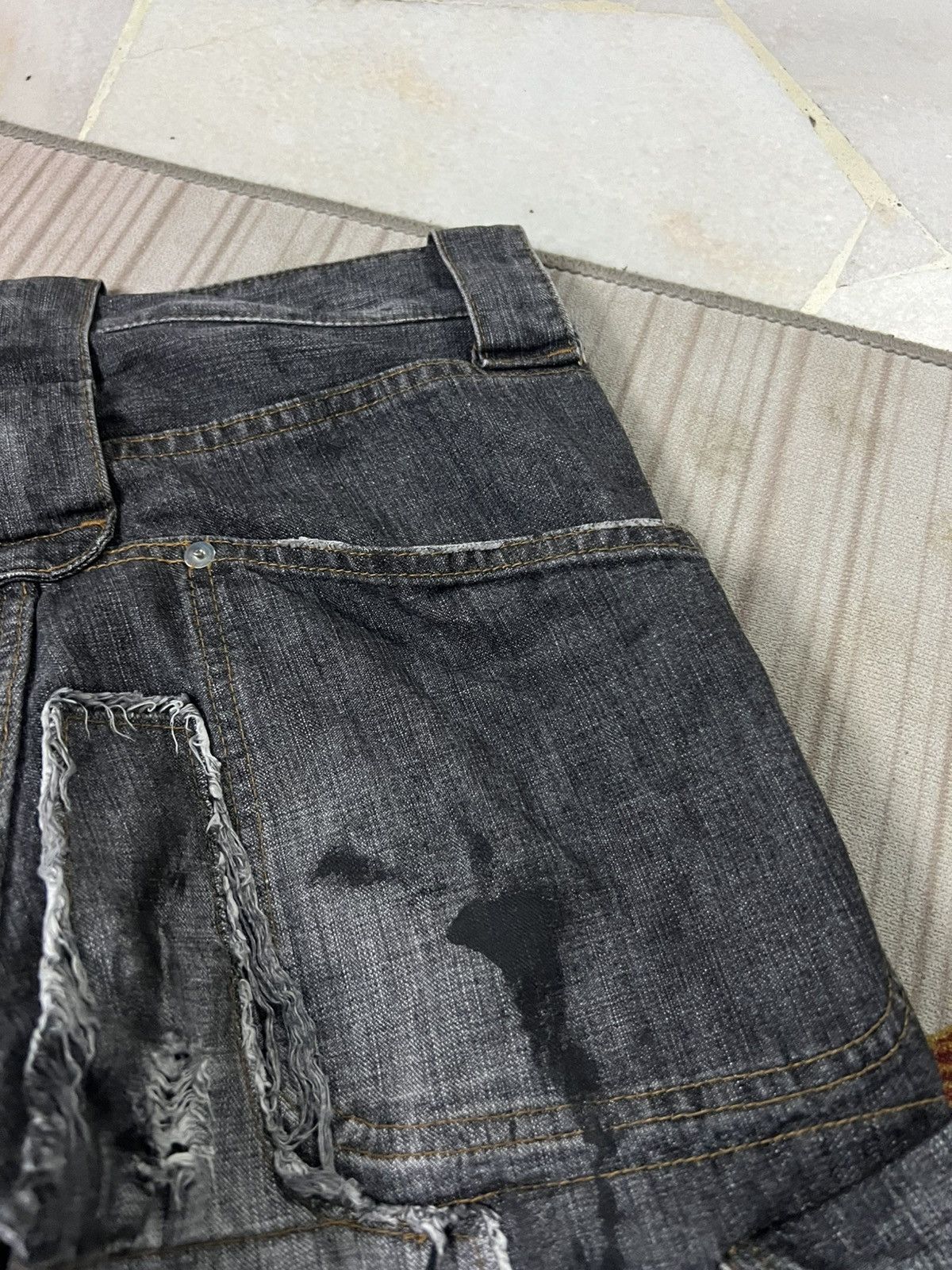 Japanese Brand 💥Zucca Multipocket Reconstruct Design Distressed Jean Size US 30 / EU 46 - 22 Thumbnail