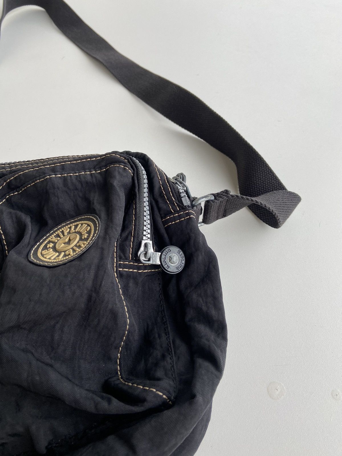Japanese Brand × Vintage Kipling Vintage Messenger Y2K black Size ONE SIZE - 3 Thumbnail