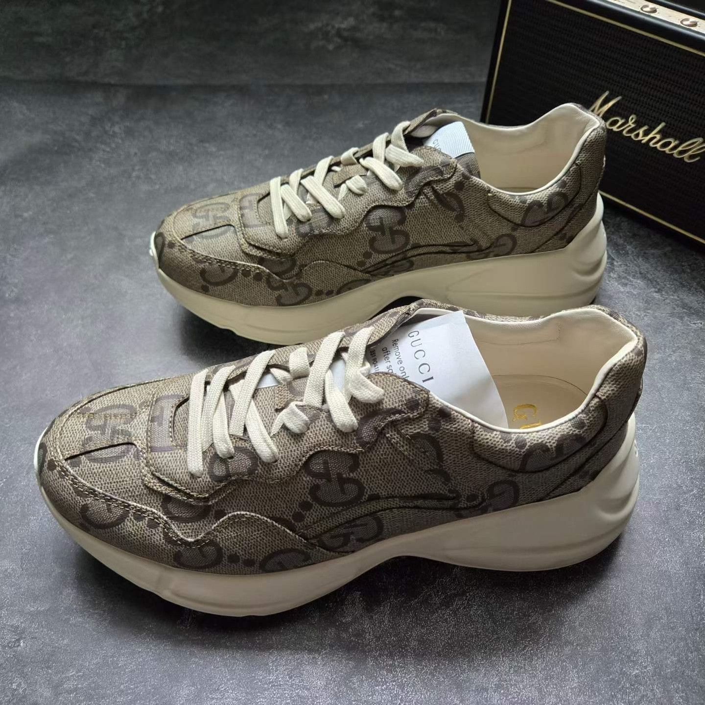 Balenciaga Balenciaga Animal Print Gold Lowtop Sneakers 8 Men Size US 8 / EU 41 - 1 Thumbnail