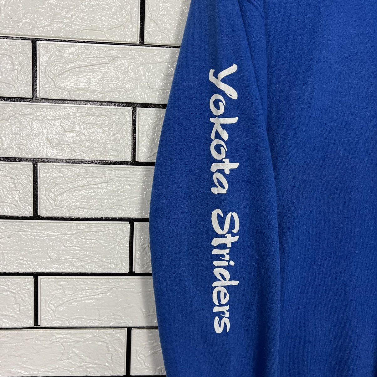 Gildan Y2k YOKOTA STRIDERS Frostbite Footrace Sweatshirt #4167-C191 Size US M / EU 48-50 / 2 - 10 Thumbnail