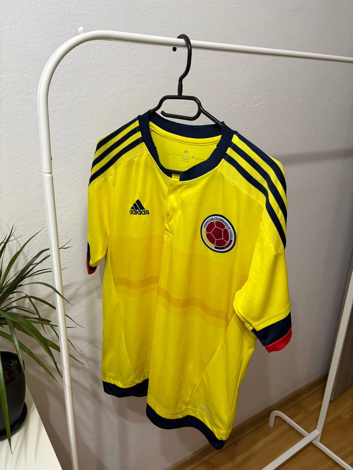 Adidas Adidas columbia 2015 Size US S / EU 44-46 / 1 - 2 Thumbnail
