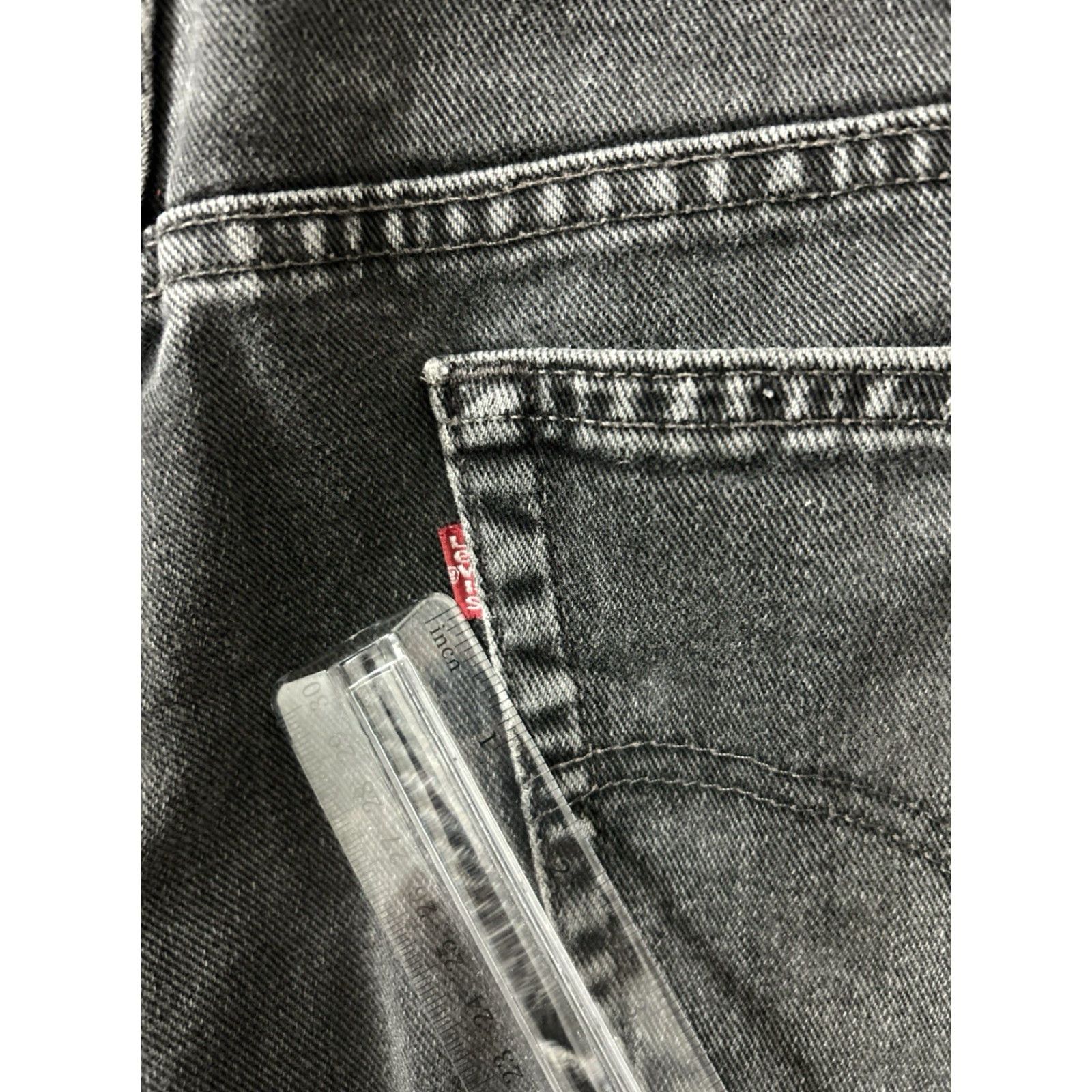 Levi's VINTAGE Levi's 560 Jeans Mens 42x31 Black Loose Fit Denim Tapered Leg 5-Pocket USA 90s Mens Size US 42 / EU 58 - 6 Thumbnail