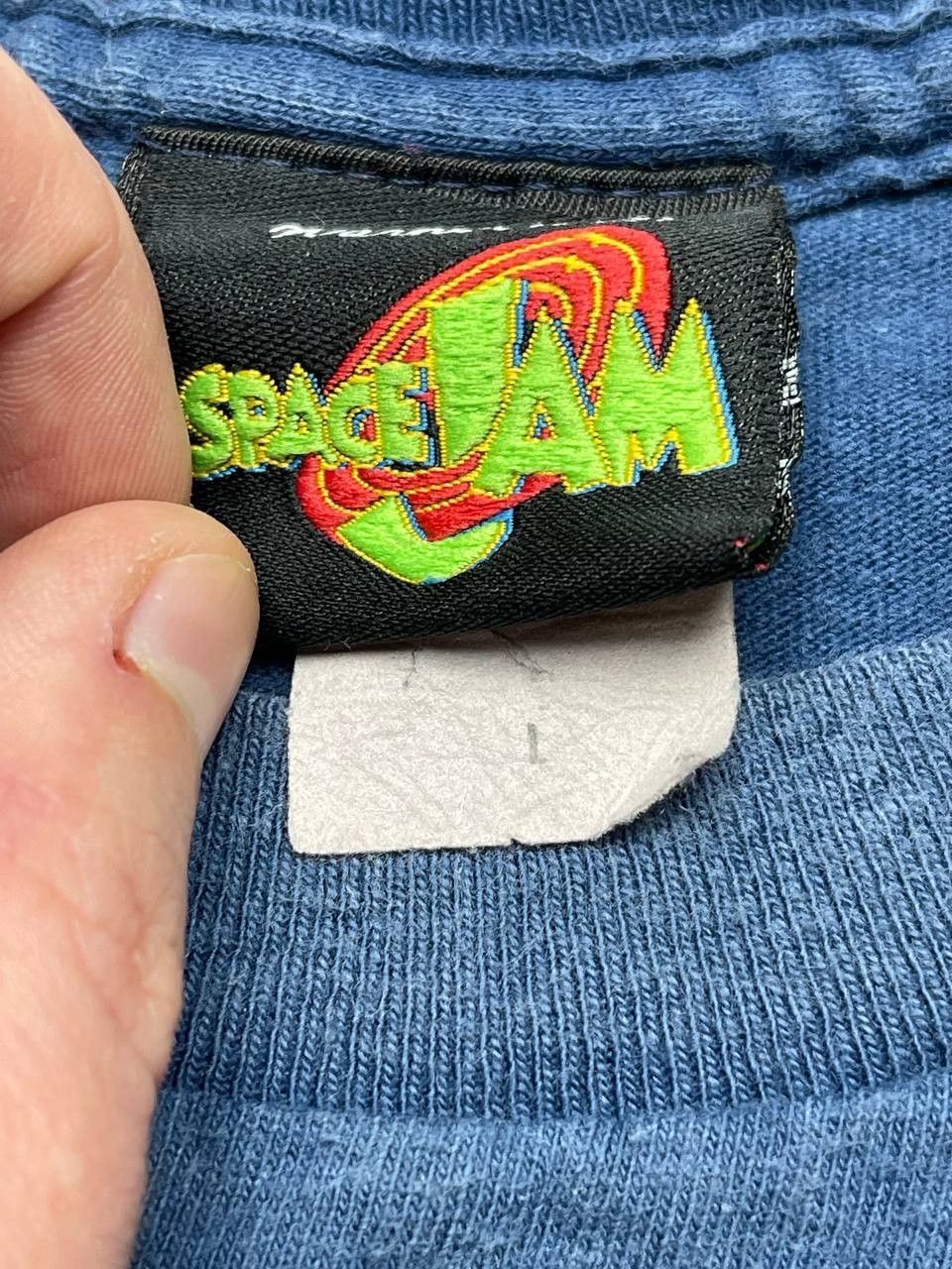 Vintage 1996 space jam long sleeve tee Taz shirt Size US L / EU 52-54 / 3 - 6 Thumbnail