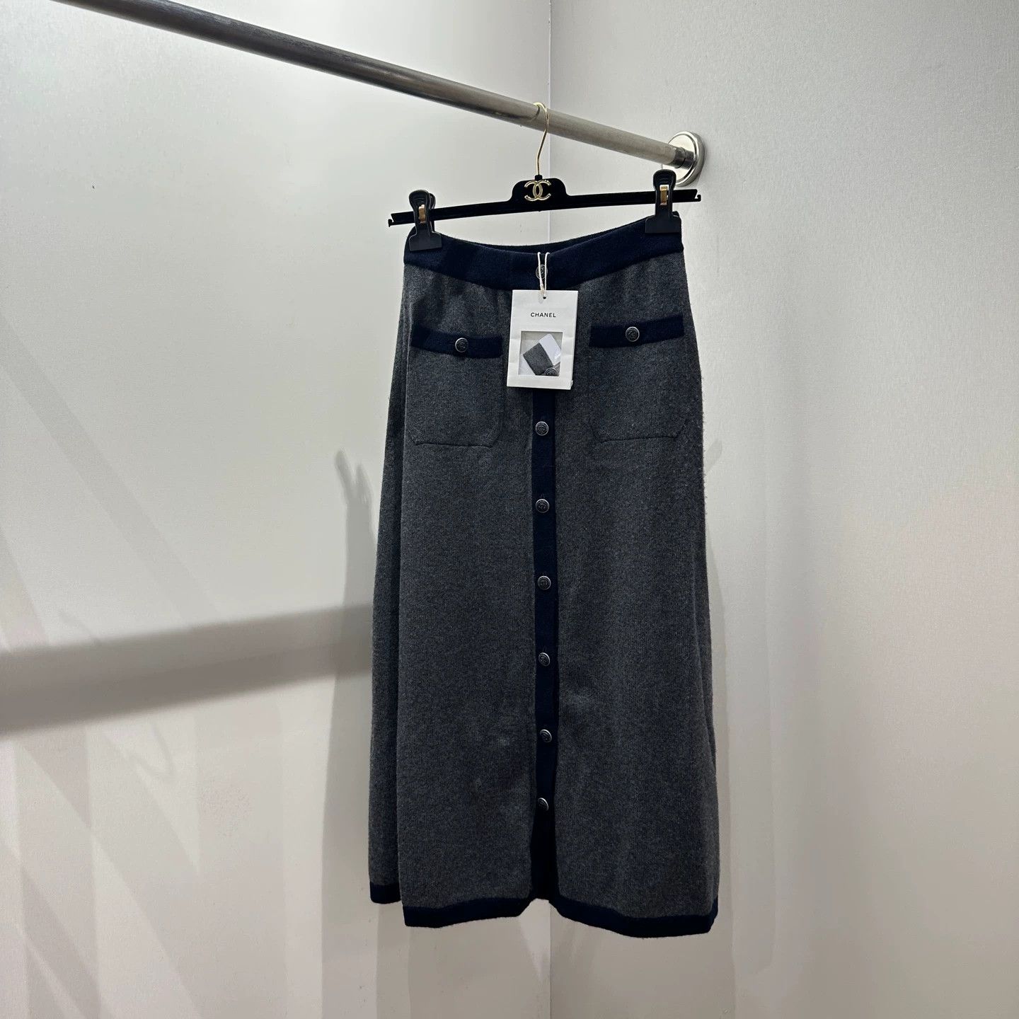 Chanel Chanel Cashmere Blue-Gray Double Pocket Dress 36 Size 26" / US 2 / IT 38 - 1 Thumbnail