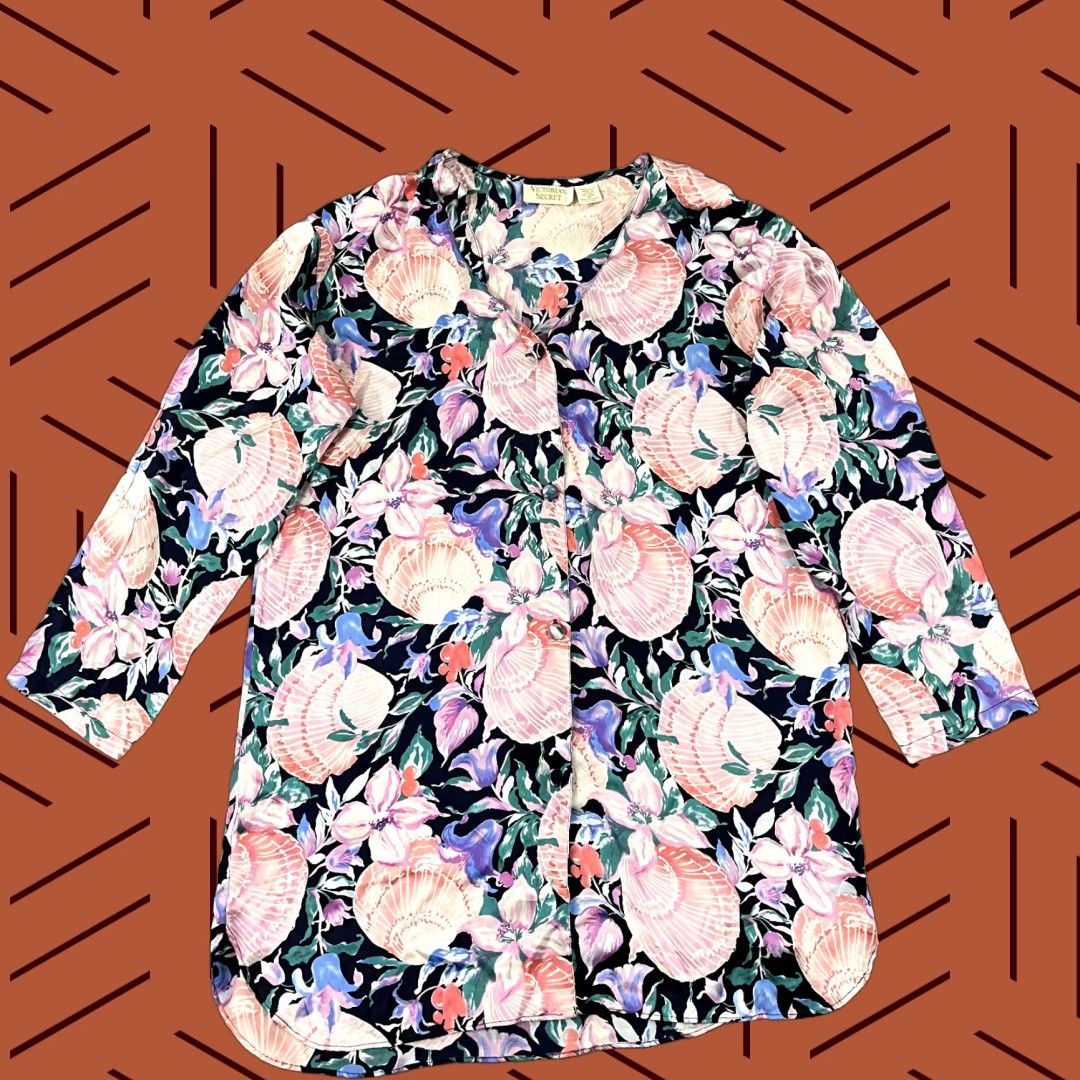 Victoria's Secret Victoria's Secret Shirt Women Medium Silk Floral Shell Tunic Lingerie Nightgown Multicolor V-Neck Button-Up Womens Size M / US 6-8 / IT 42-44 - 1 Thumbnail