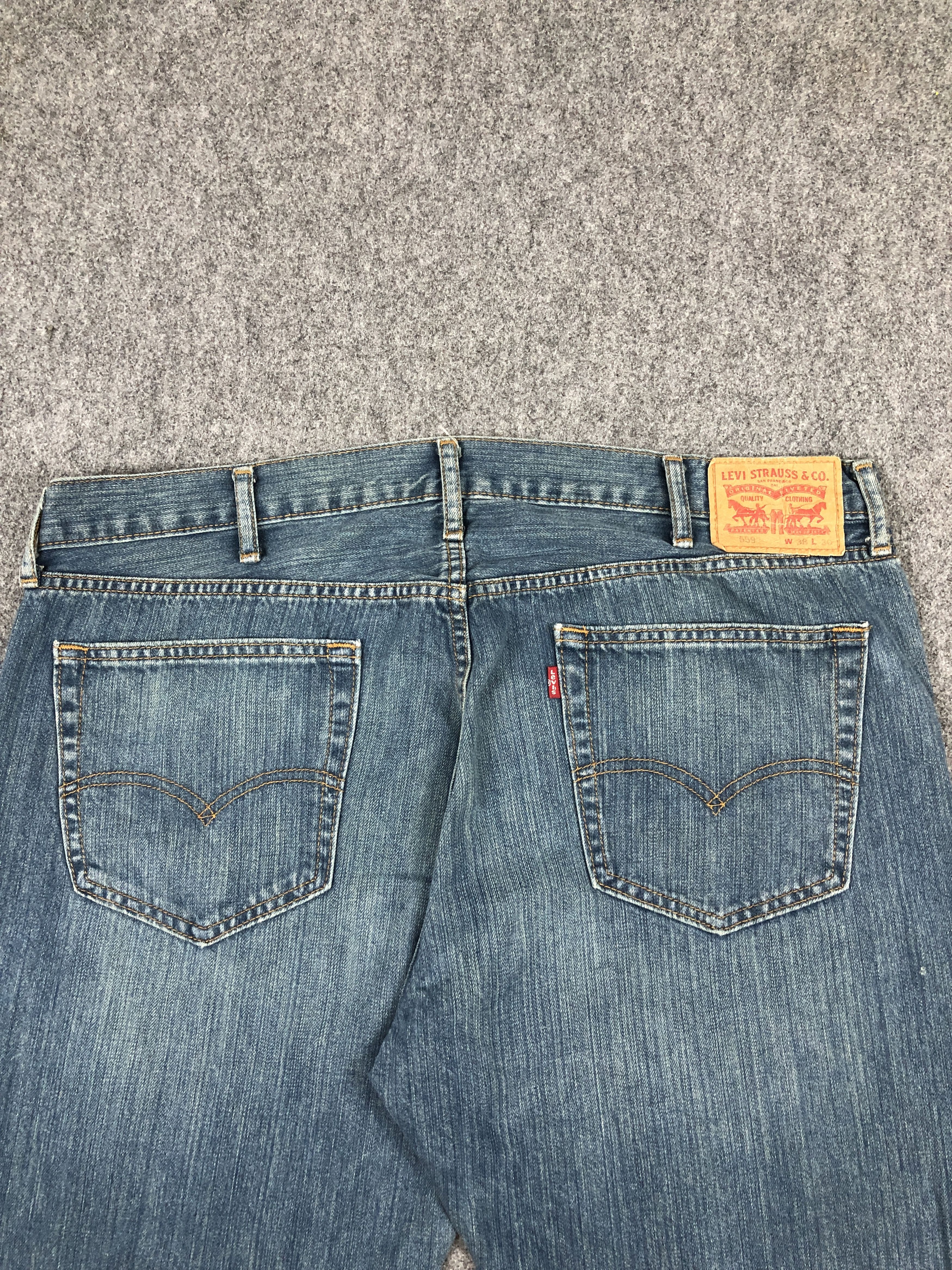Levi's Distressed Vintage Levi's 559 Faded Blue Jeans DP2304 Size US 40 / EU 56 - 4 Thumbnail