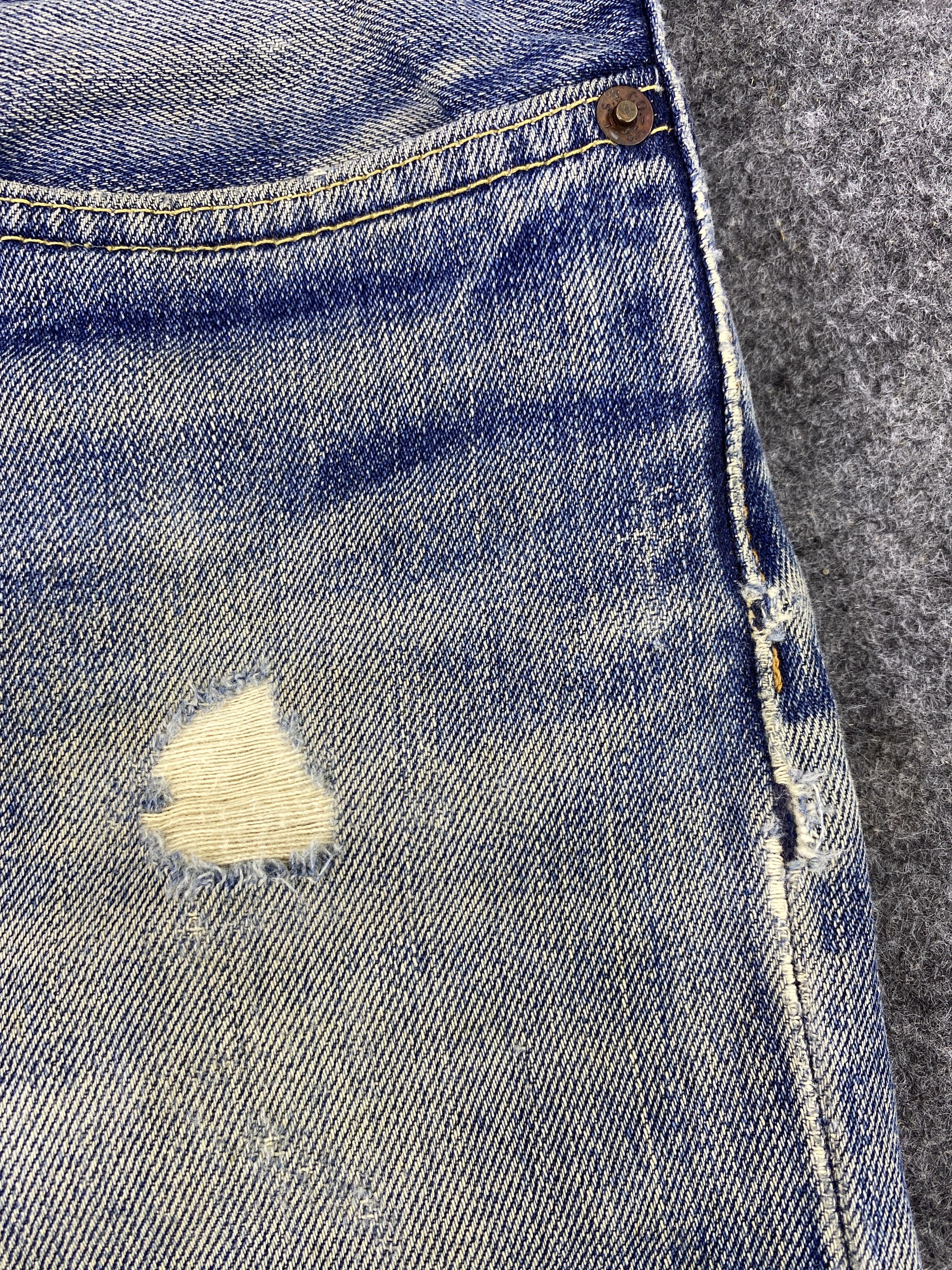 Levi's Vintage Levi's 502 Distressed Blue Wash Jeans-J967 Size US 34 / EU 50 - 13 Thumbnail