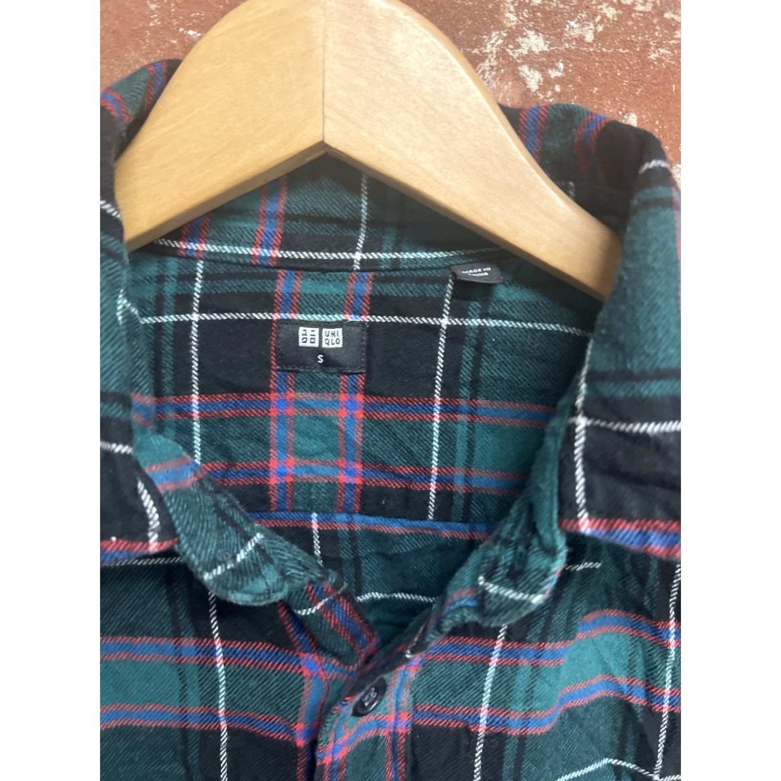 Uniqlo Uniqlo Mens Green Flannel Plaid Button Up Small Shirt Size US S / EU 44-46 / 1 - 2 Thumbnail