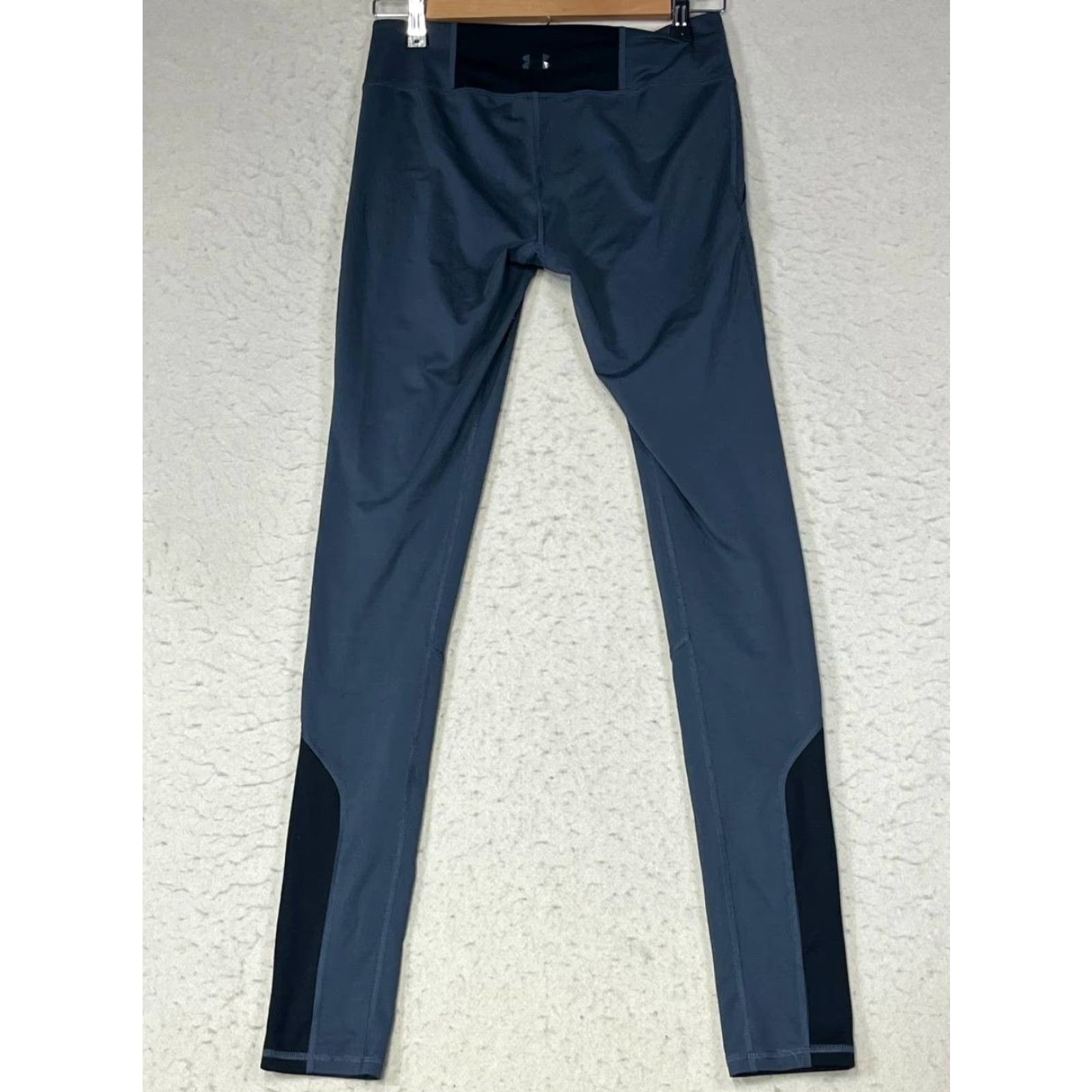 Under Armour Under Armour Leggings Pants Women S Small Black See Measurements Waist 26 in Compression Athletic Yoga Gray Size 28" / US 6 / IT 42 - 2 Thumbnail