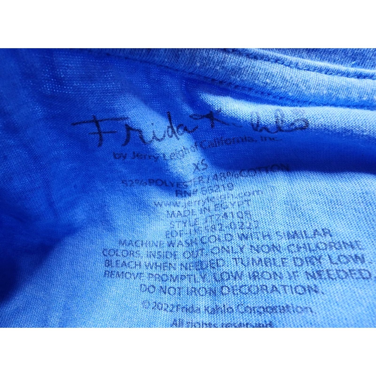 Vintage VINTAGE Frida Kahlo Juniors XS T Shirt Blue Size XS / US 0-2 / IT 36-38 - 4 Thumbnail