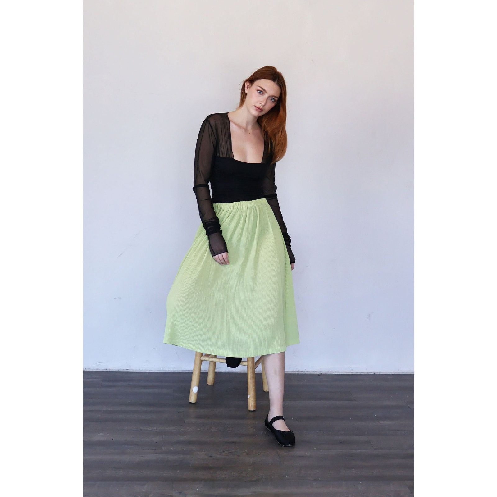 Issey Miyake Vintage ISSEY MIYAKE FETE Lime Green Pleated Skirt Size 30" / US 8 / IT 44 - 3 Thumbnail