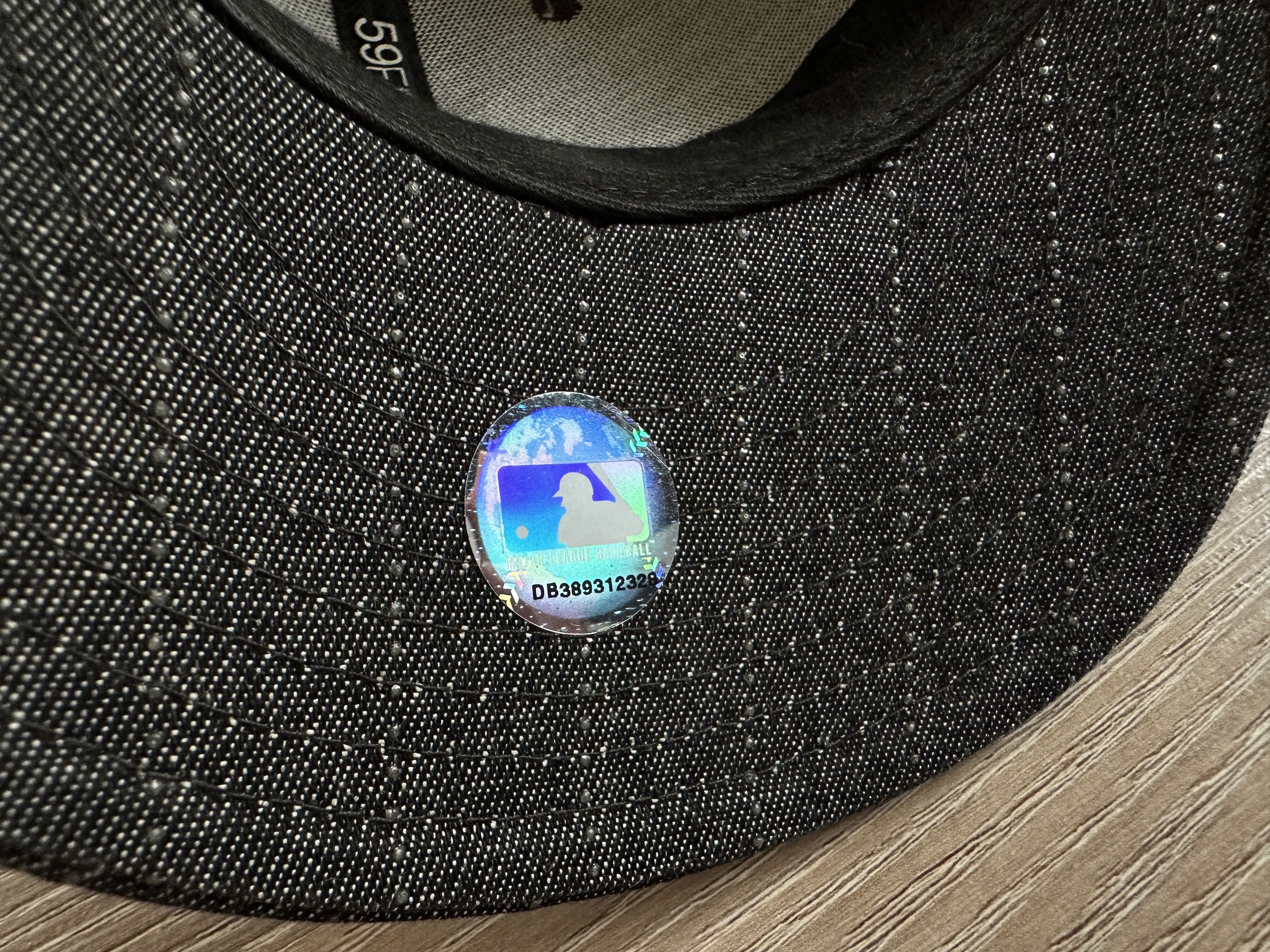 New Era × New York Yankees Vintage New Era New York Yankees Stripe Grey Snapback Size ONE SIZE - 6 Thumbnail