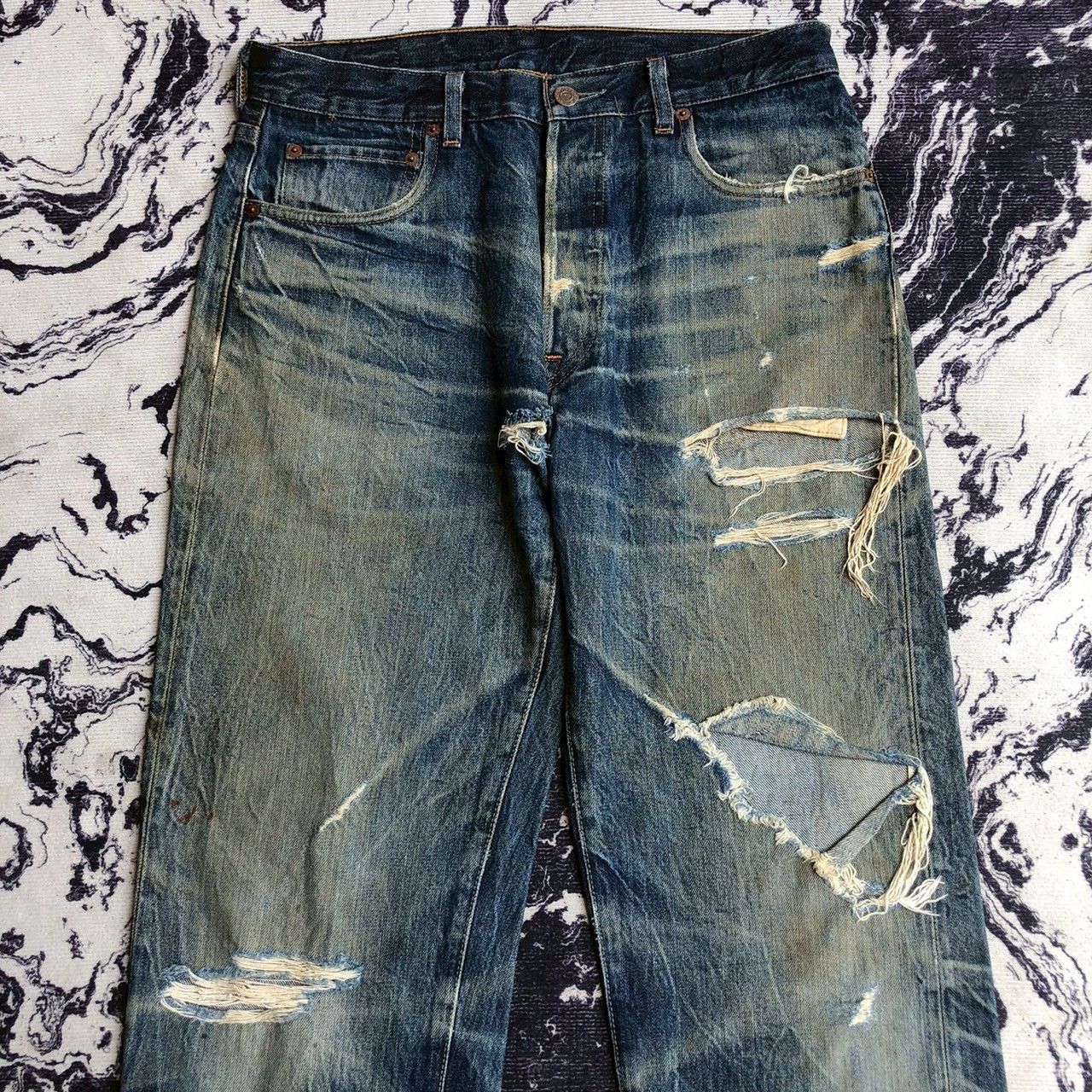 Levi's Vintage Clothing Vintage Levi’s 501 Big E Distressed Selvedge Denim Size US 32 / EU 48 - 2 Thumbnail