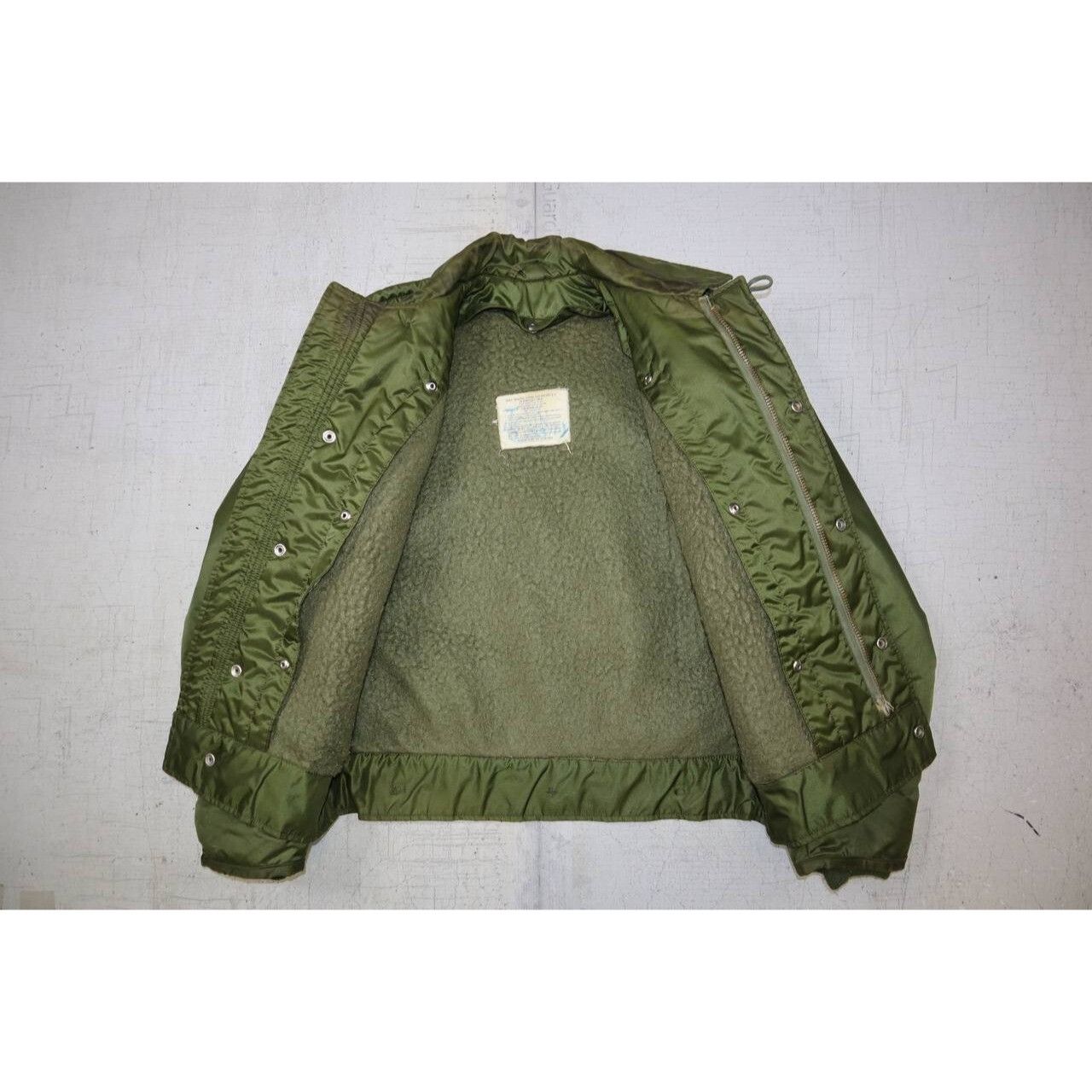 Vintage Vintage 1960s USN A-1 Extreme Cold Weather Jacket Size M Size US M / EU 48-50 / 2 - 4 Thumbnail