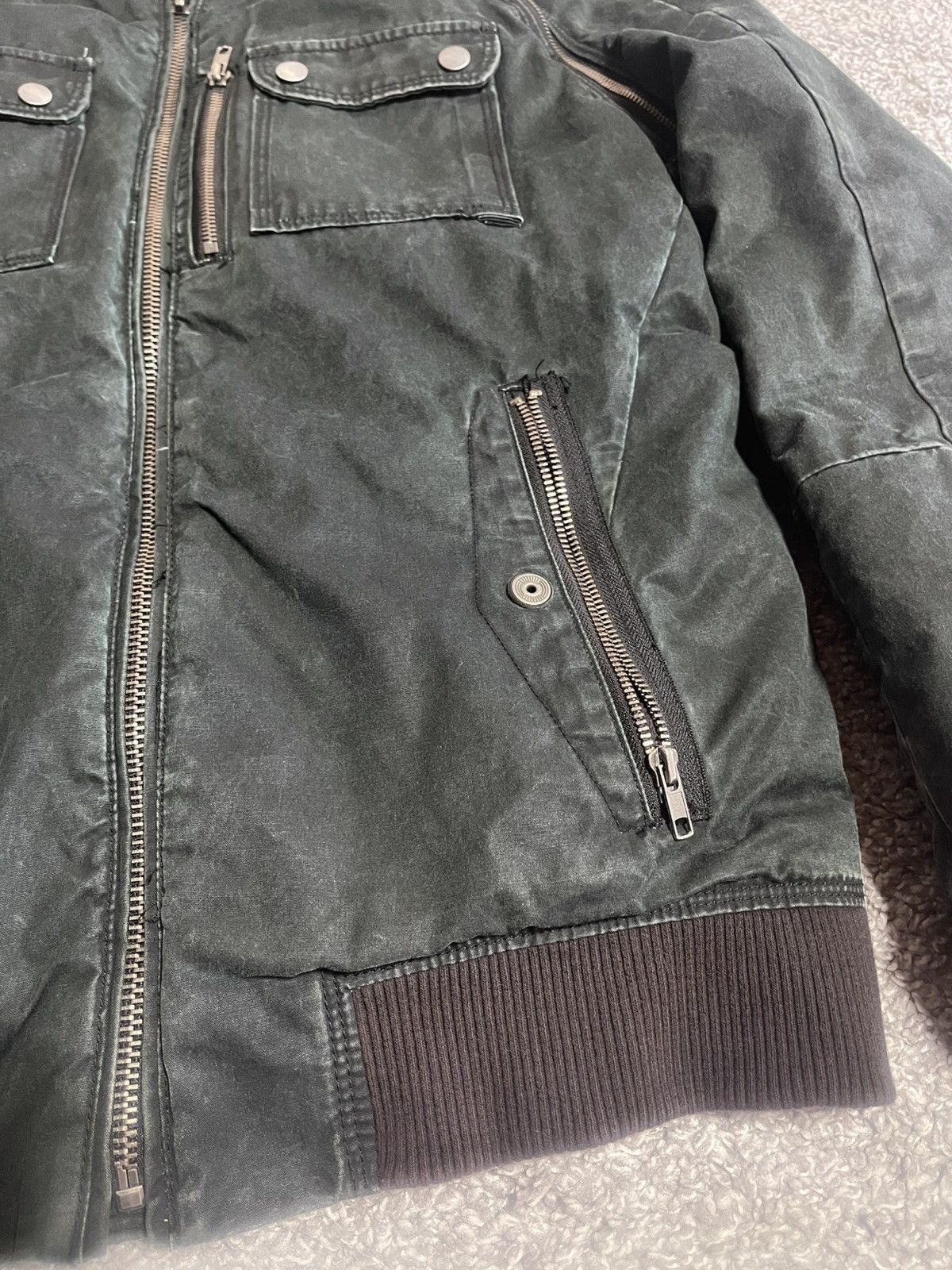 Diesel DIESEL ARCHIVE 2WAY AVANT GARDE DETACHABLE SLEEVE SIZE L Size US L / EU 52-54 / 3 - 8 Thumbnail