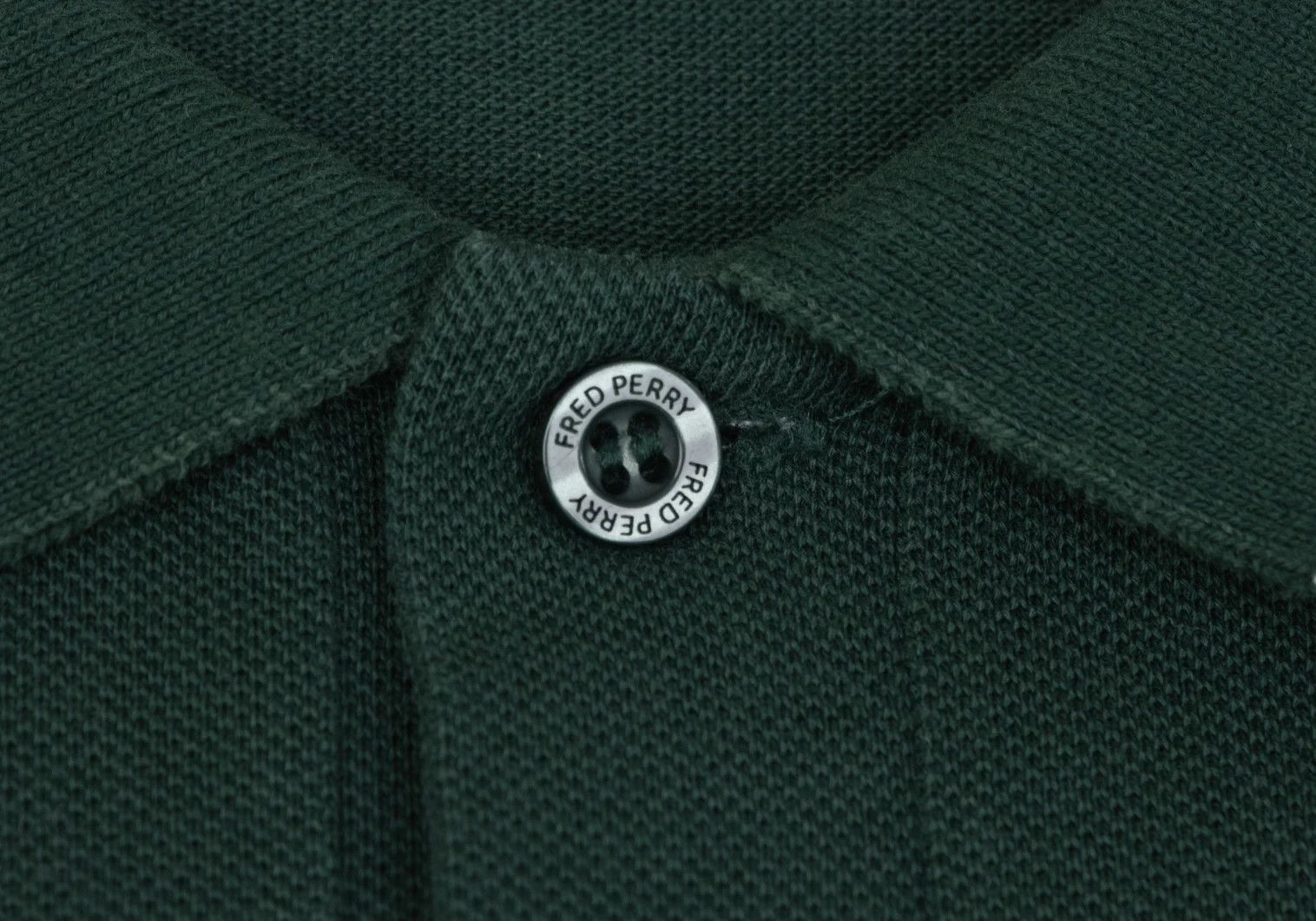 Fred Perry Embroidered Cotton Polo Shirt in Green, Size L Size US L / EU 52-54 / 3 - 4 Thumbnail