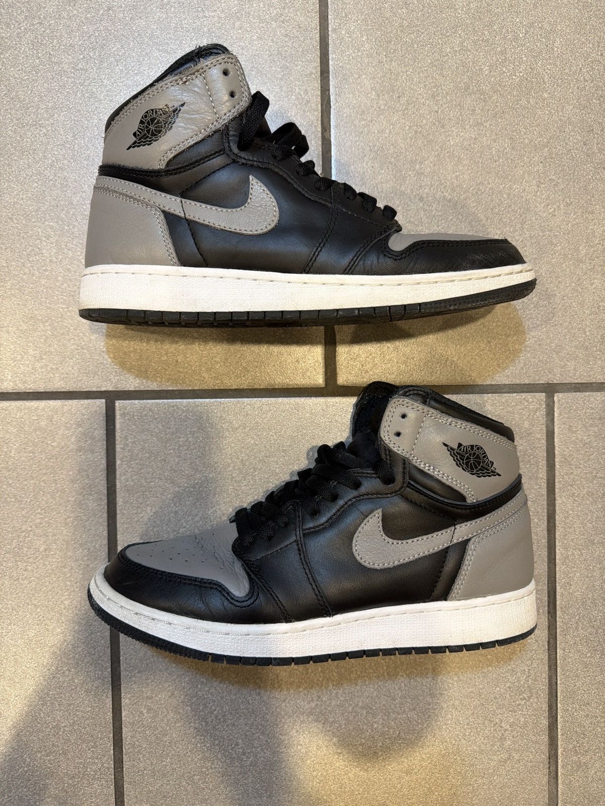 Nike Jordan 1 Retro High OG Shadow Size US 7 / EU 40 - 2 Thumbnail