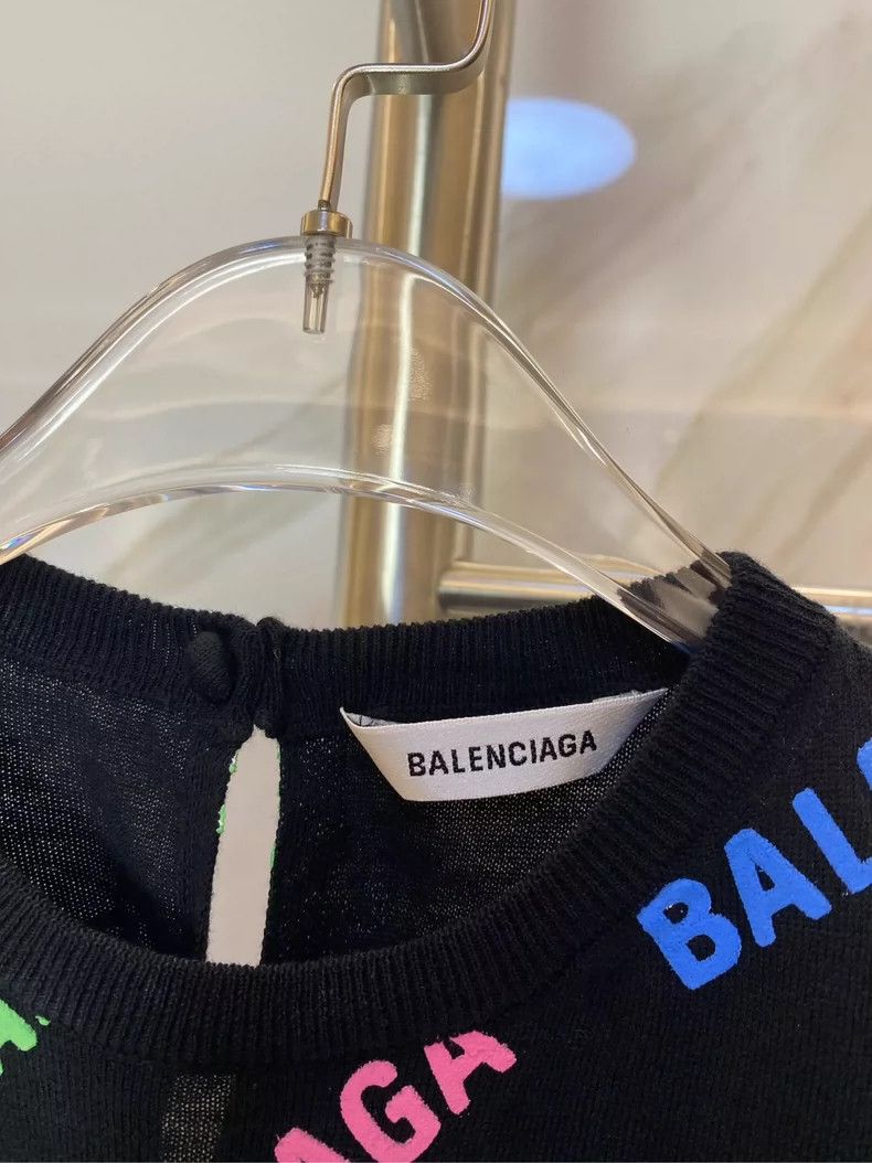 Balenciaga Balenciaga Color logo full-print short-sleeve slim sweater Size S / US 4 / IT 40 - 3 Thumbnail