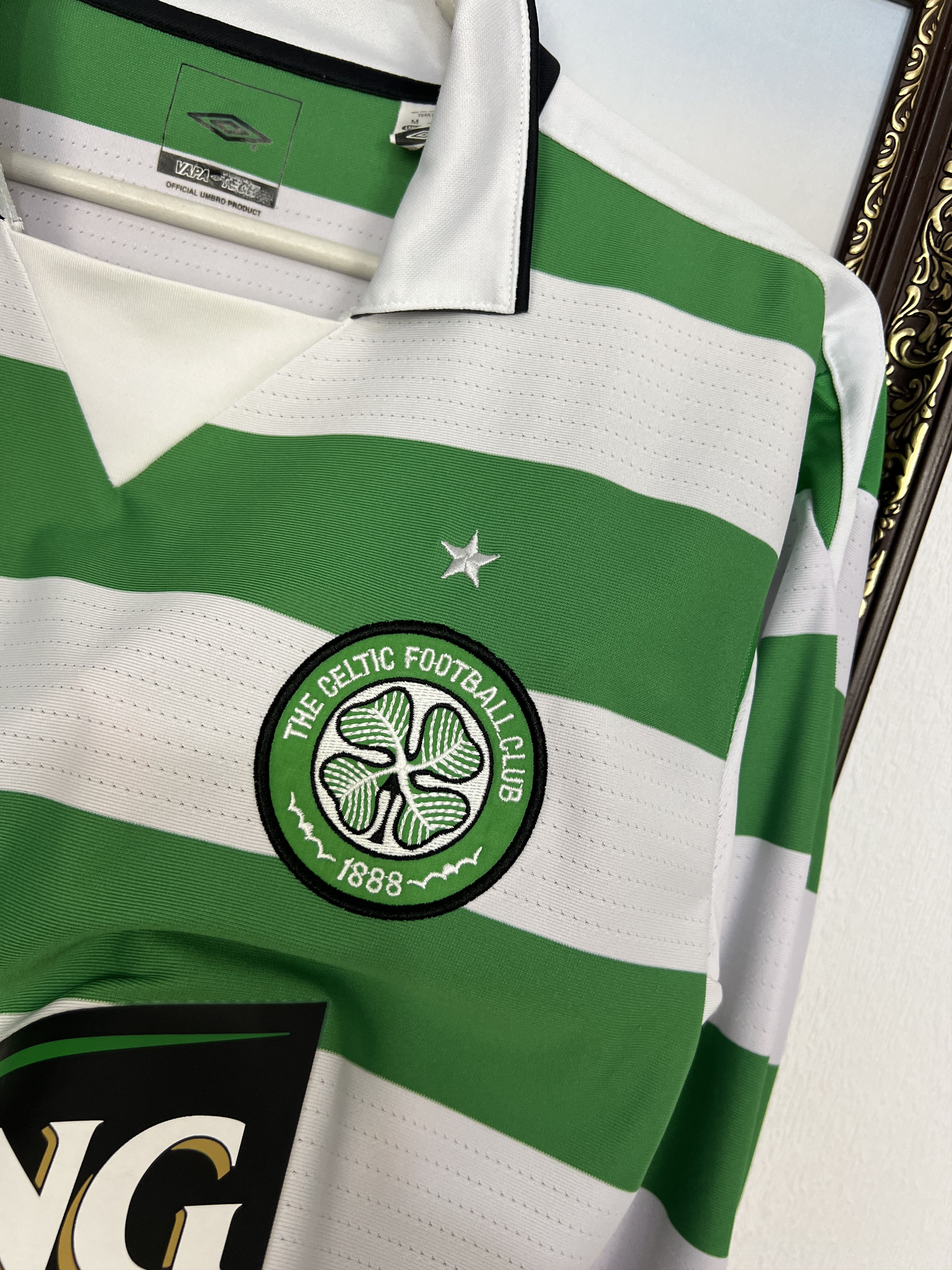 Umbro Celtic Home football shirt 2004 Soccer Long Sleeve Jersey Size US M / EU 48-50 / 2 - 4 Thumbnail