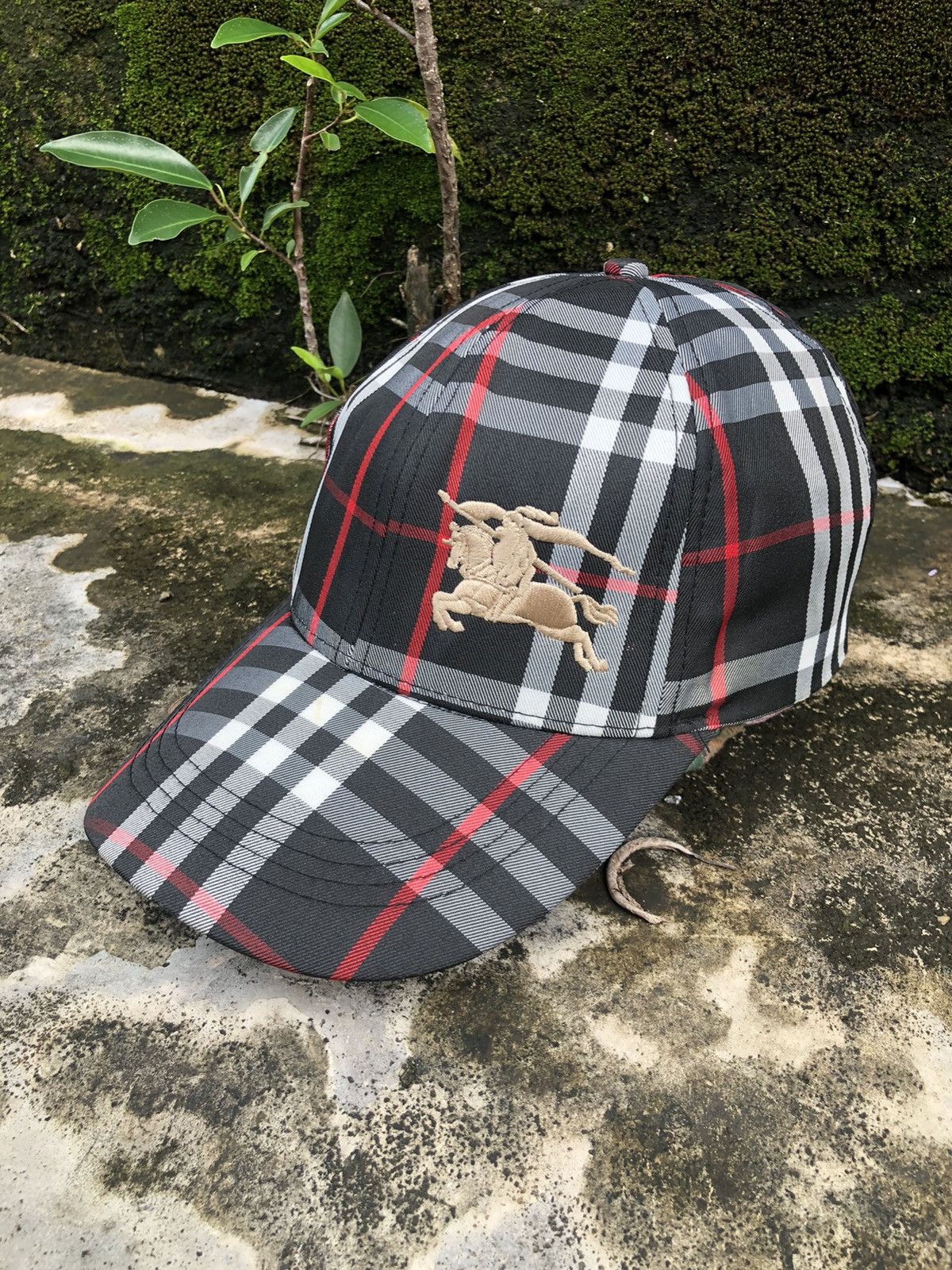 Burberry × Vintage Vintage Burberrys Nova Check Hats Made In England Size ONE SIZE - 1 Thumbnail