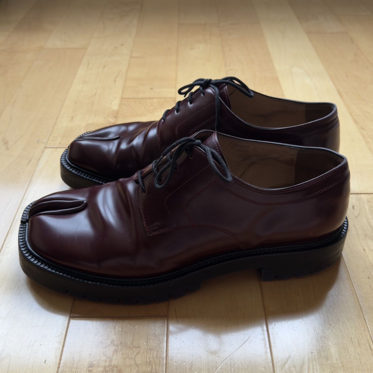 Maison Margiela Maison Margiela Tabi Derby Oxblood Size US 11 / EU 44 - 4 Thumbnail