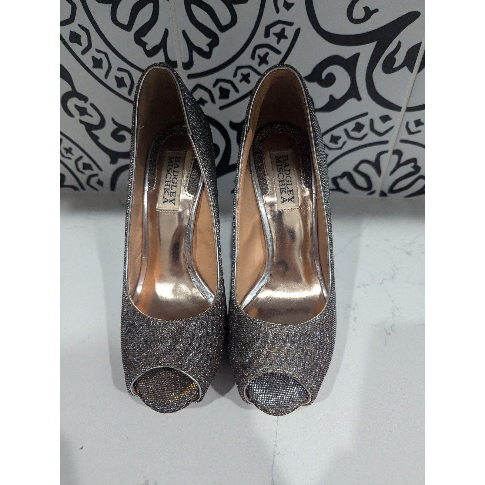 Badgley Mischka Badgley Mischka Gold/Silver Metallic Fabric Peep Toe Stilett Size US 6 / IT 36 - 8 Thumbnail