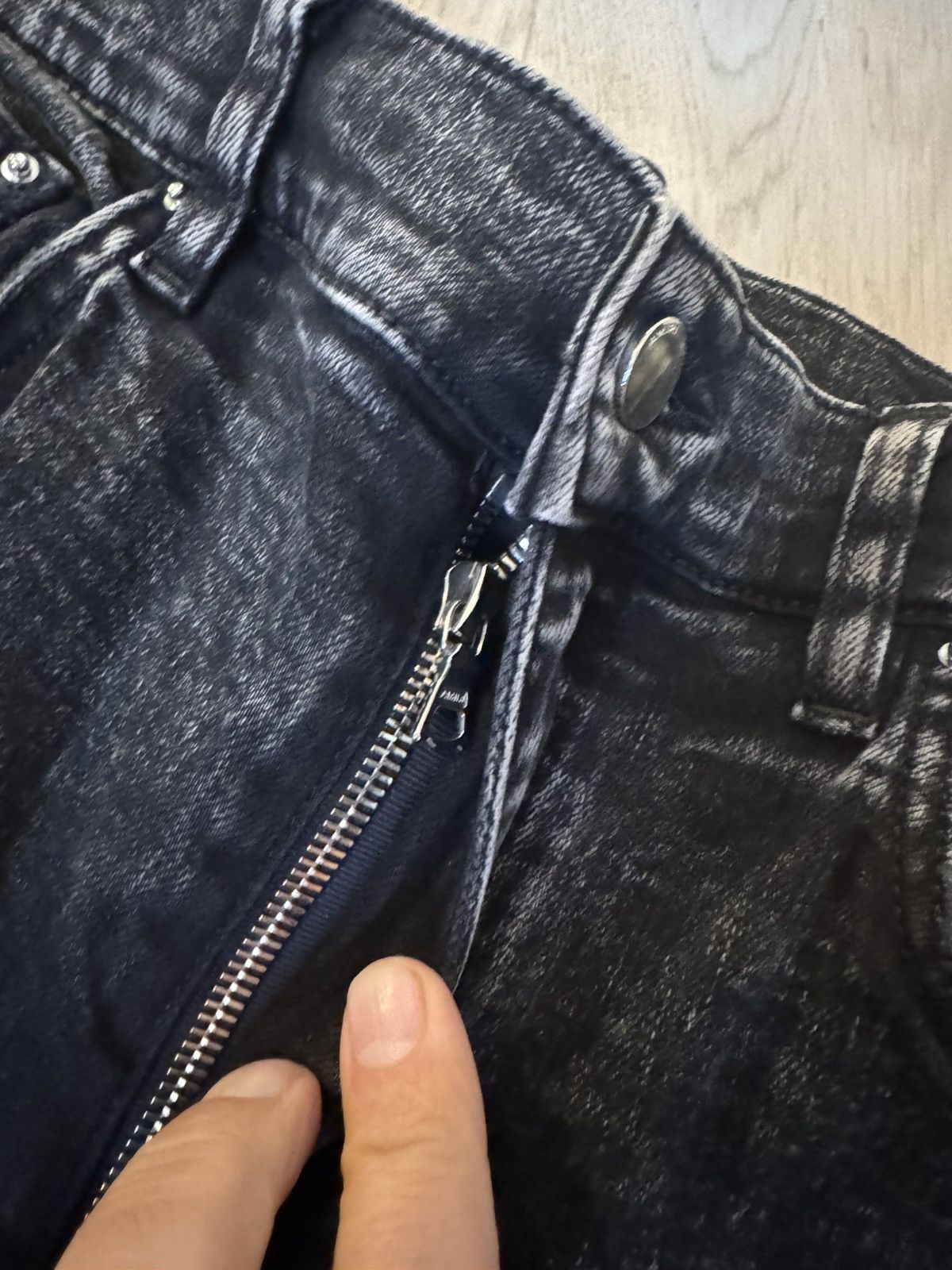 Amiri AMIRI jeans study TAPE MEASUREMENTS IN PHOTOS AND DESCRIPTIO Size US 32 / EU 48 - 9 Thumbnail